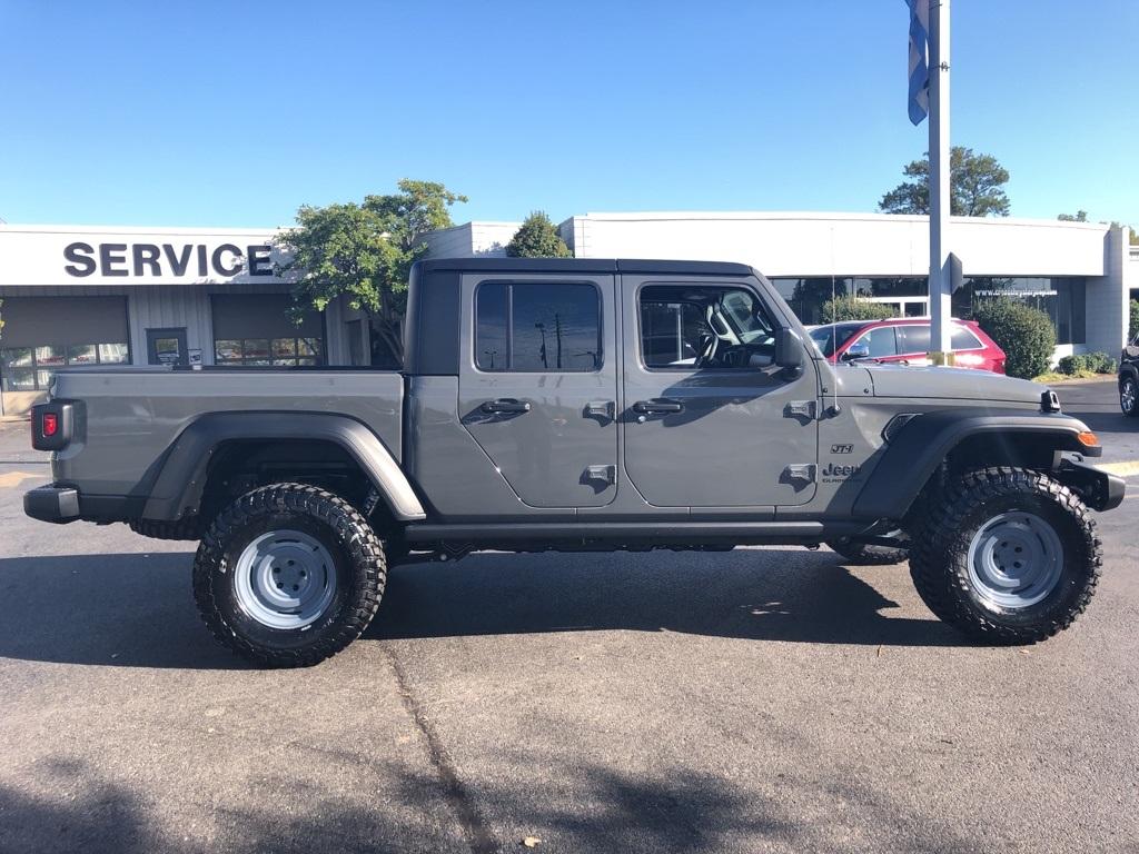 Jeep Gladiator STING GRAY Gladiator JT Club 9D21B54E-A359-49C8-BFAD-599B6A227C61
