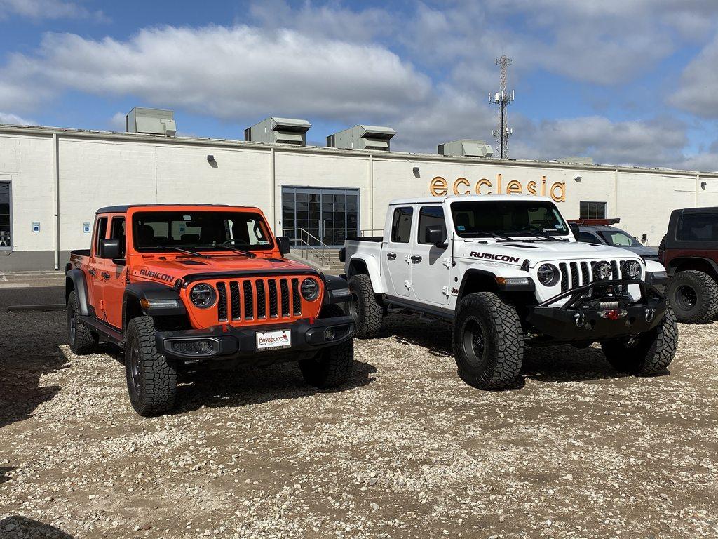 Jeep Gladiator Java & Jeeps/Jeep 4Wheel Adventure Houston meet & greet AChdbNJh