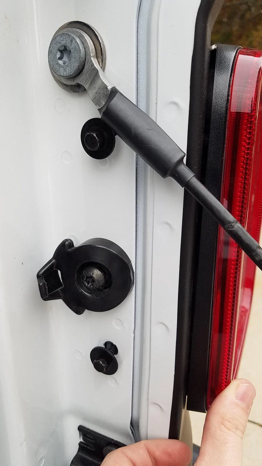 Jeep Gladiator LED Bulb Replacement - IT WORKS! 20191026_162249