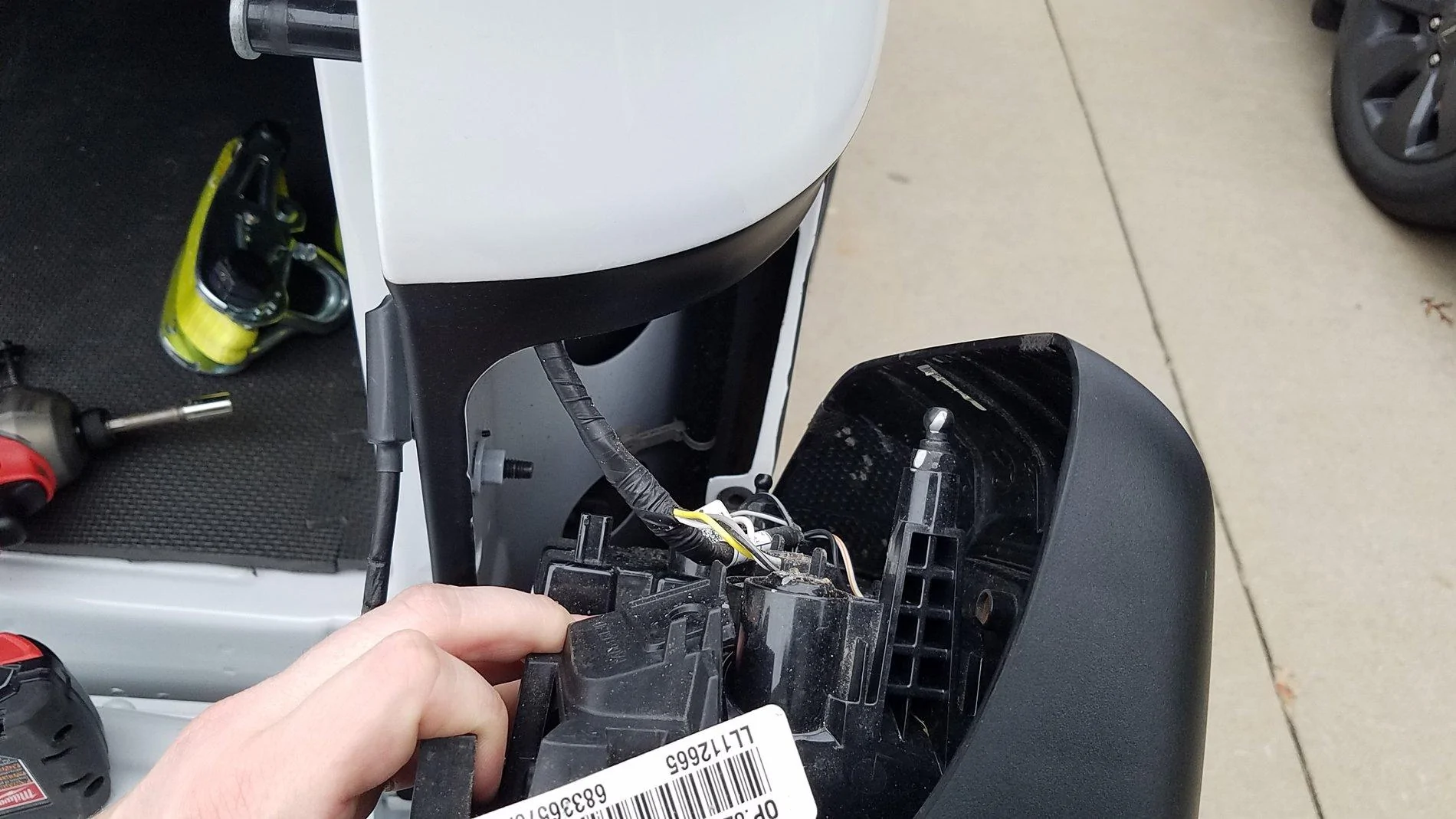 Jeep Gladiator LED Bulb Replacement - IT WORKS! 20191026_162359