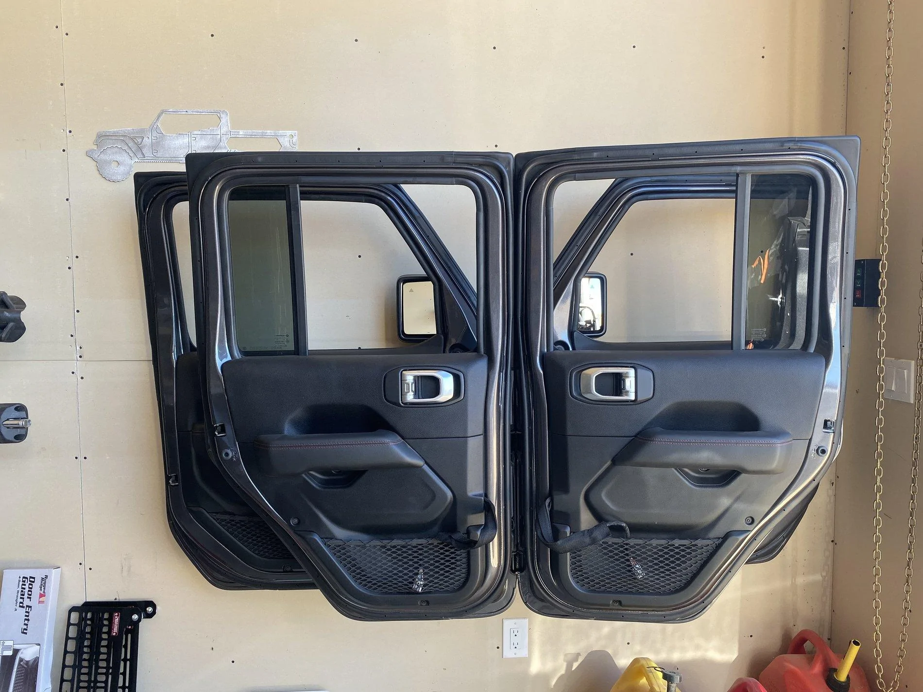 Jeep Gladiator KayakMike's Granite Crystal Metallic LE Build 695552D3-49A5-4226-A80F-B359184525C4