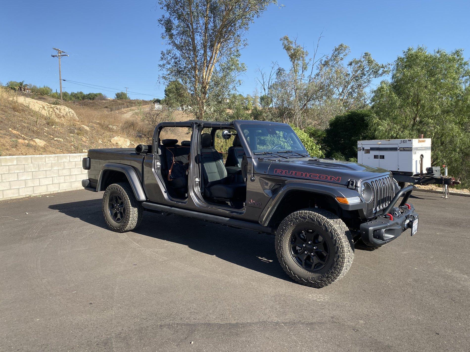 Jeep Gladiator KayakMike's Granite Crystal Metallic LE Build 1CF0E97E-5727-41B8-B26D-459C287FB5DC
