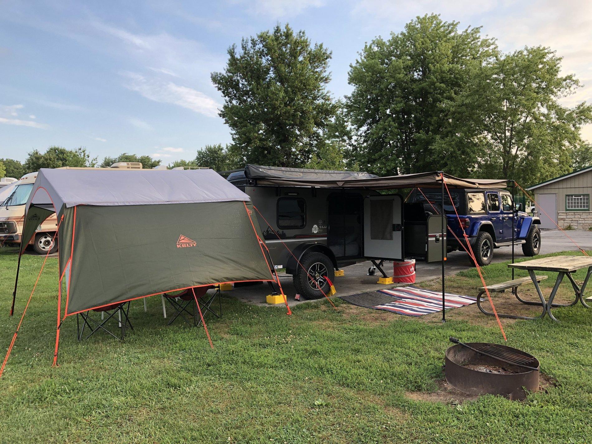 Jeep Gladiator What do you think of the Geo Pro camper? BF44FE89-2346-4D68-A938-3E212826A53A