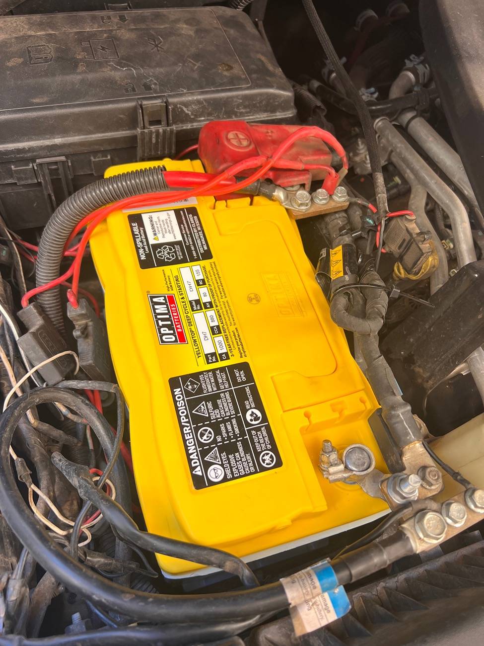 Jeep Gladiator AUX battery my 2 cents - had to vent IMG_5398
