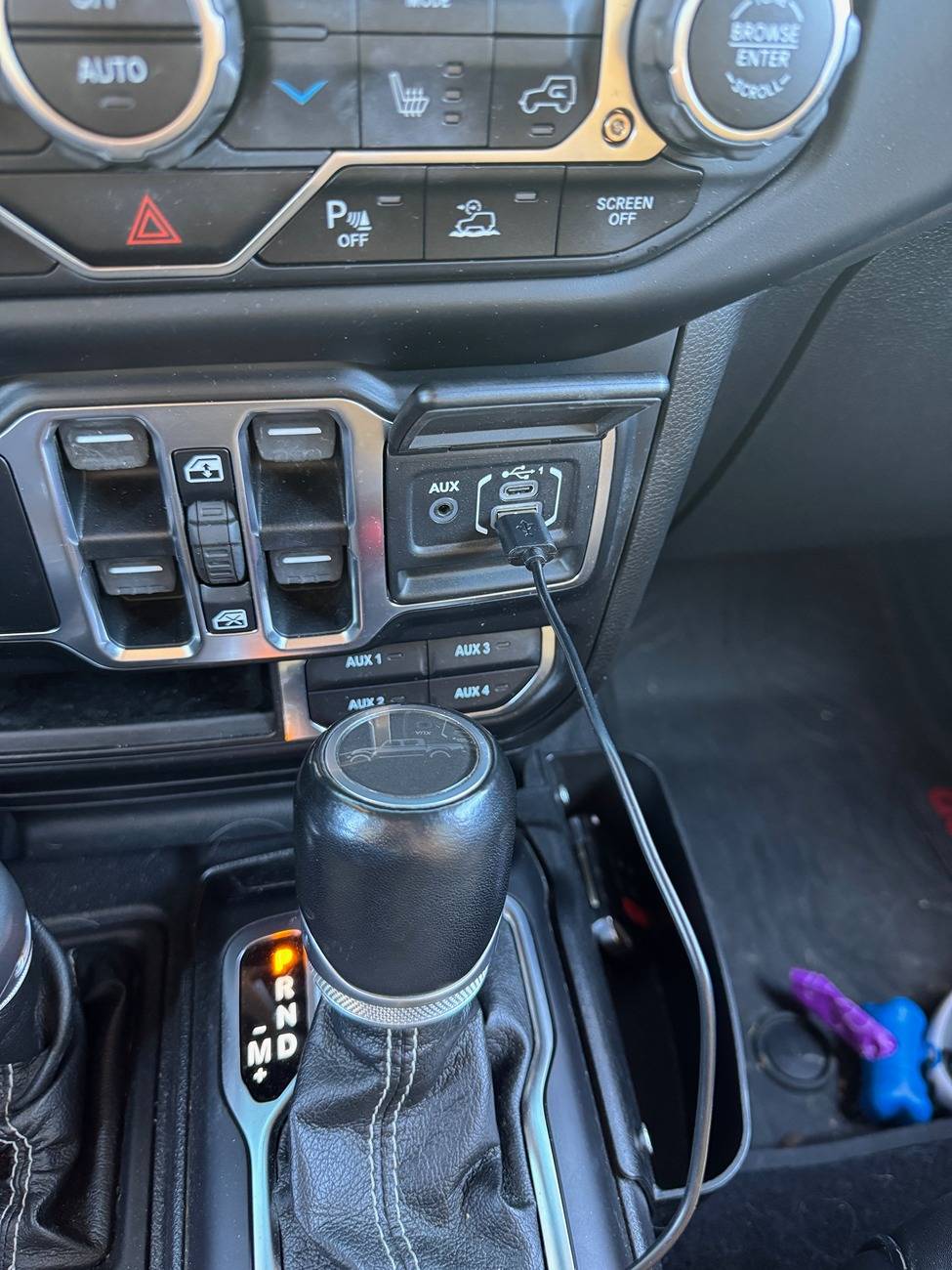 Jeep Gladiator Does my 2020 Gladiator support Apple Carplay Auto? IMG_8431.JPG