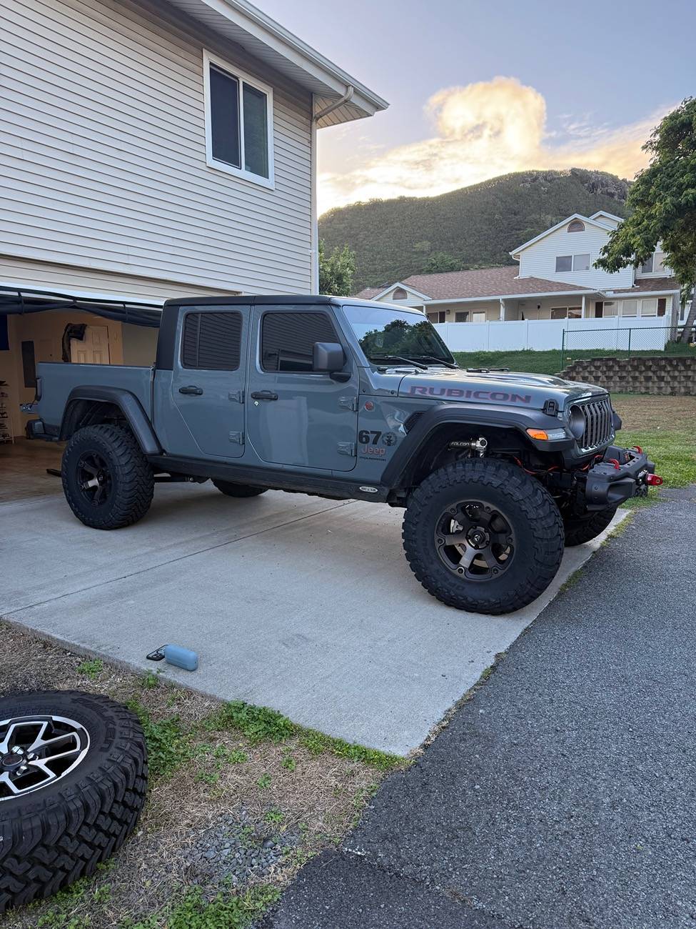 Jeep Gladiator 2024 Anvil Rubicon Family Adventure Daily Rig IMG_5074
