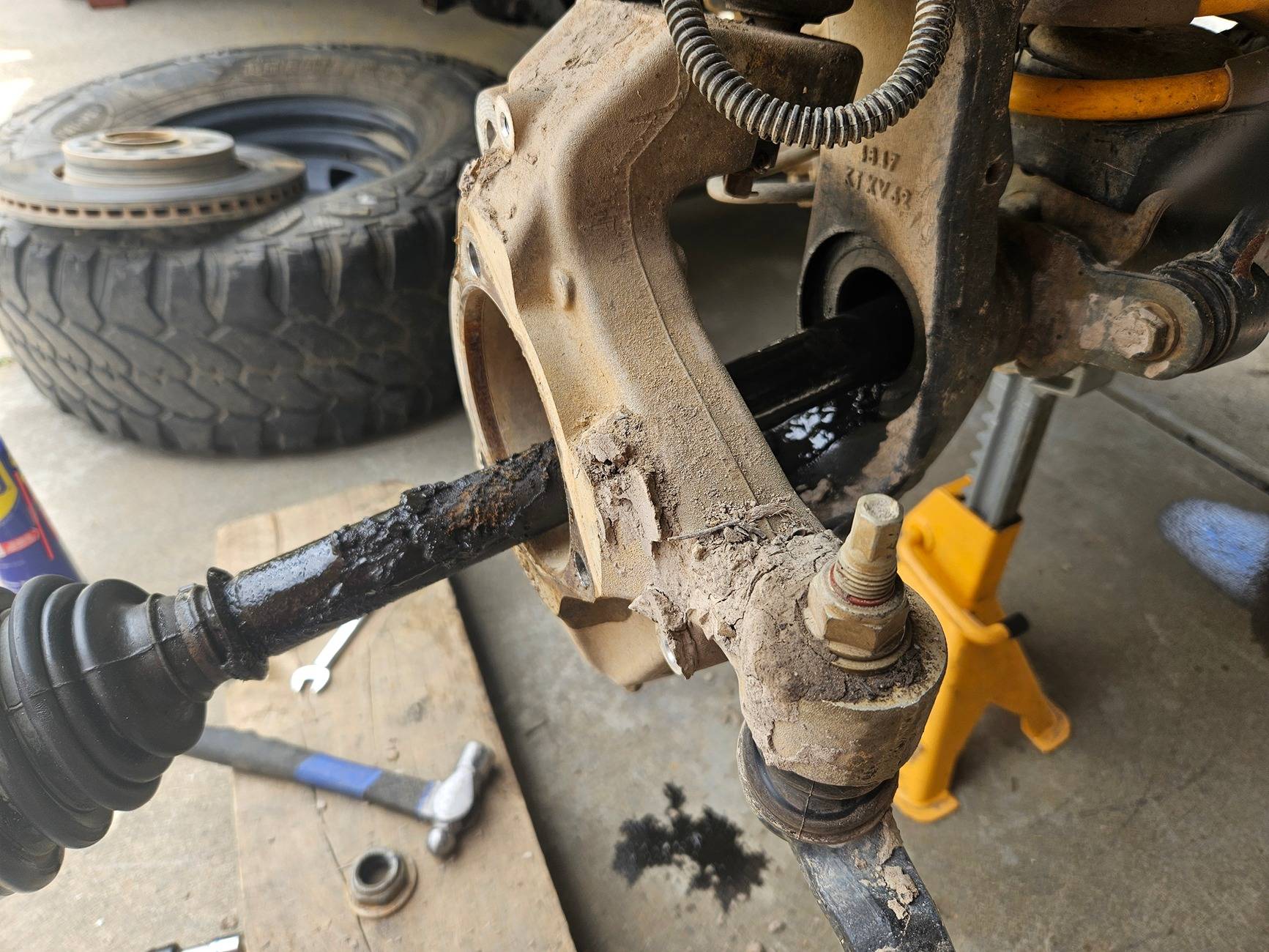 Jeep Gladiator Is there an OUTER axle tube seal kit for 2022 JT? 1000015613