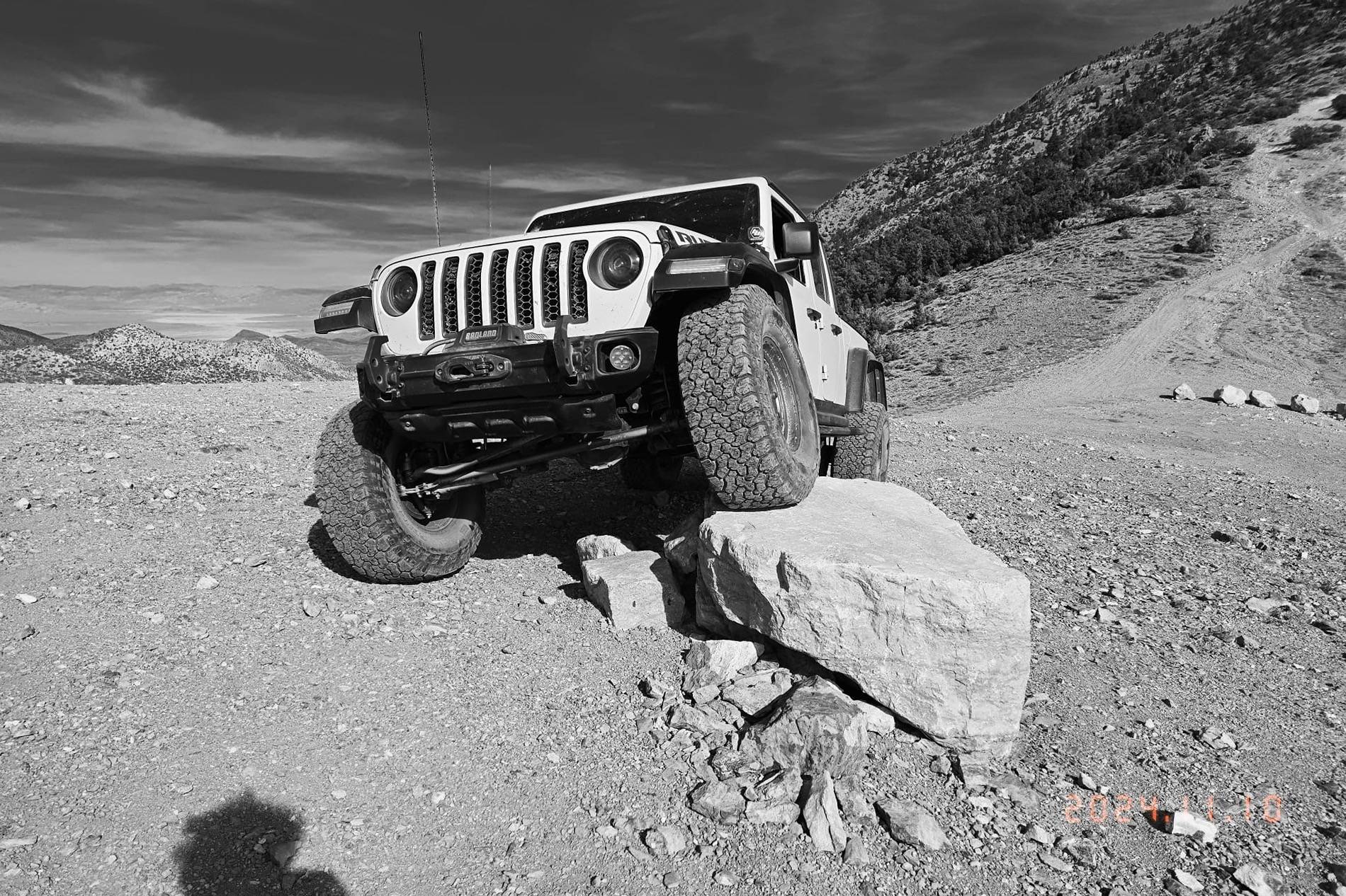Jeep Gladiator JT Sport S - Recommend a 2inch lift for daily driver 47f41f52-8fb8-4b7a-bc6d-c392b056cf39