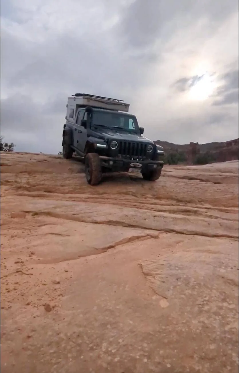 Jeep Gladiator OVRLND Camper roll call 1731469810342-fy