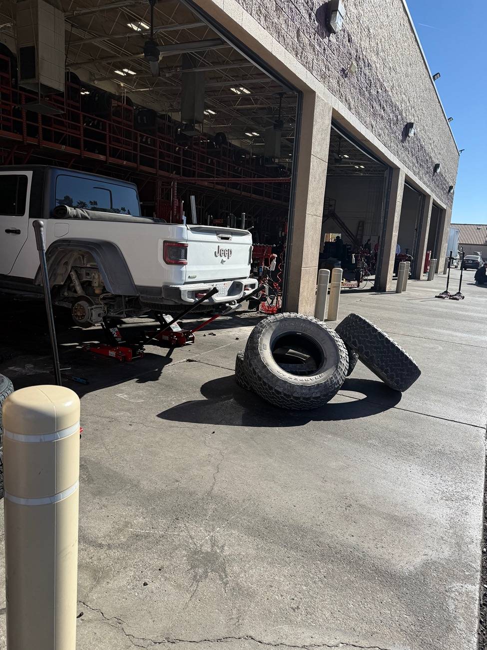 Jeep Gladiator First time for everything… trail tire damage IMG_6855