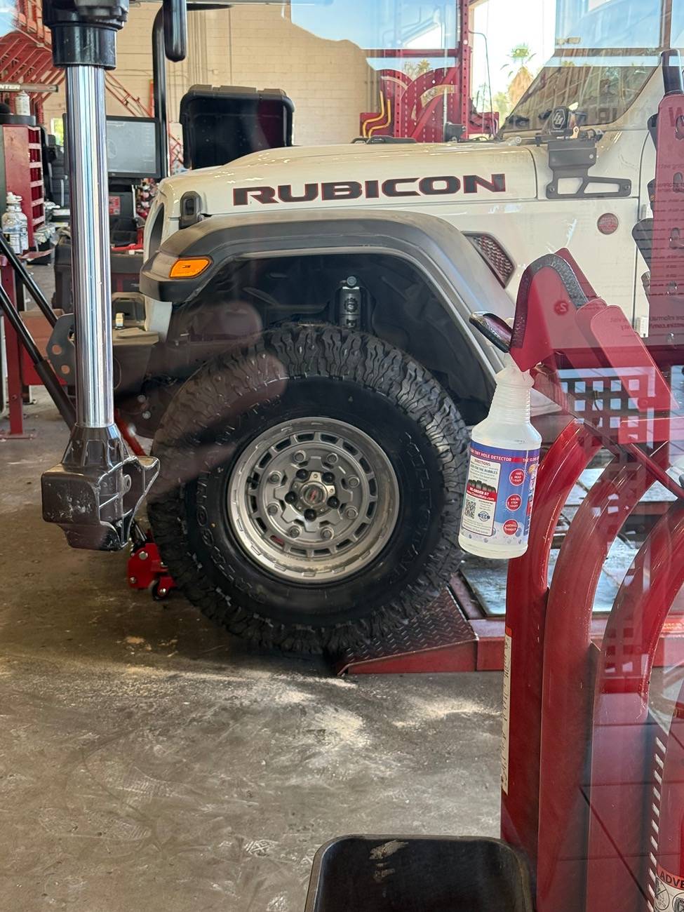 Jeep Gladiator First time for everything… trail tire damage IMG_6856