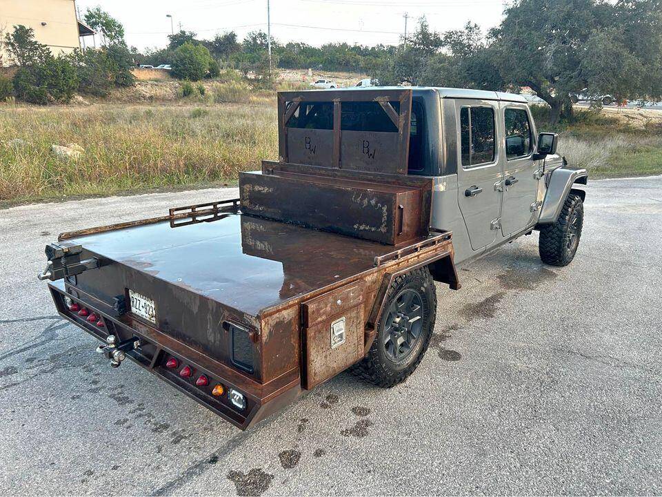 Jeep Gladiator Flat bed coversion 1731588135909-t