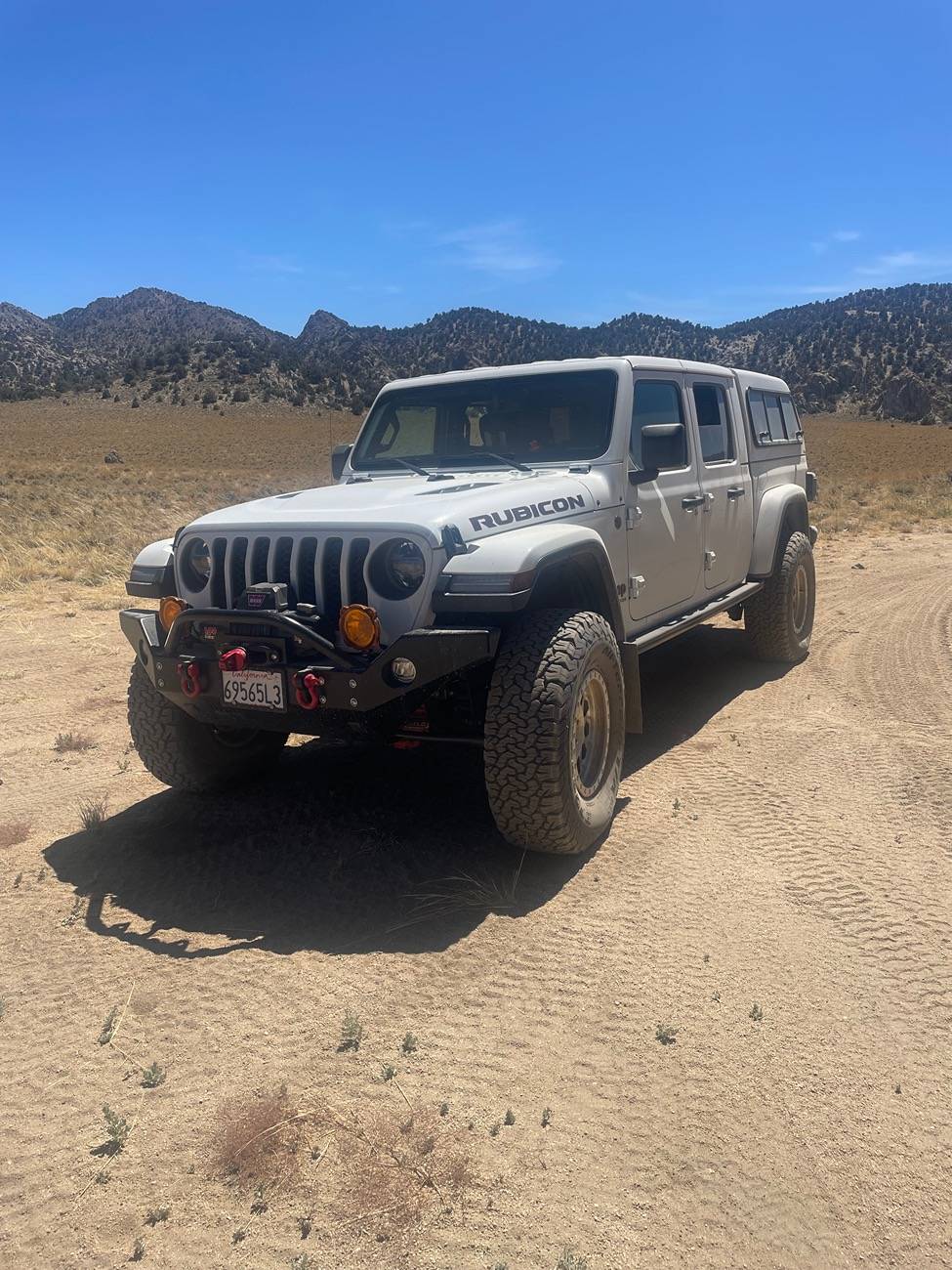 Jeep Gladiator Method 703 wheels: Any pics of your stance or tire poke with these? IMG_7740