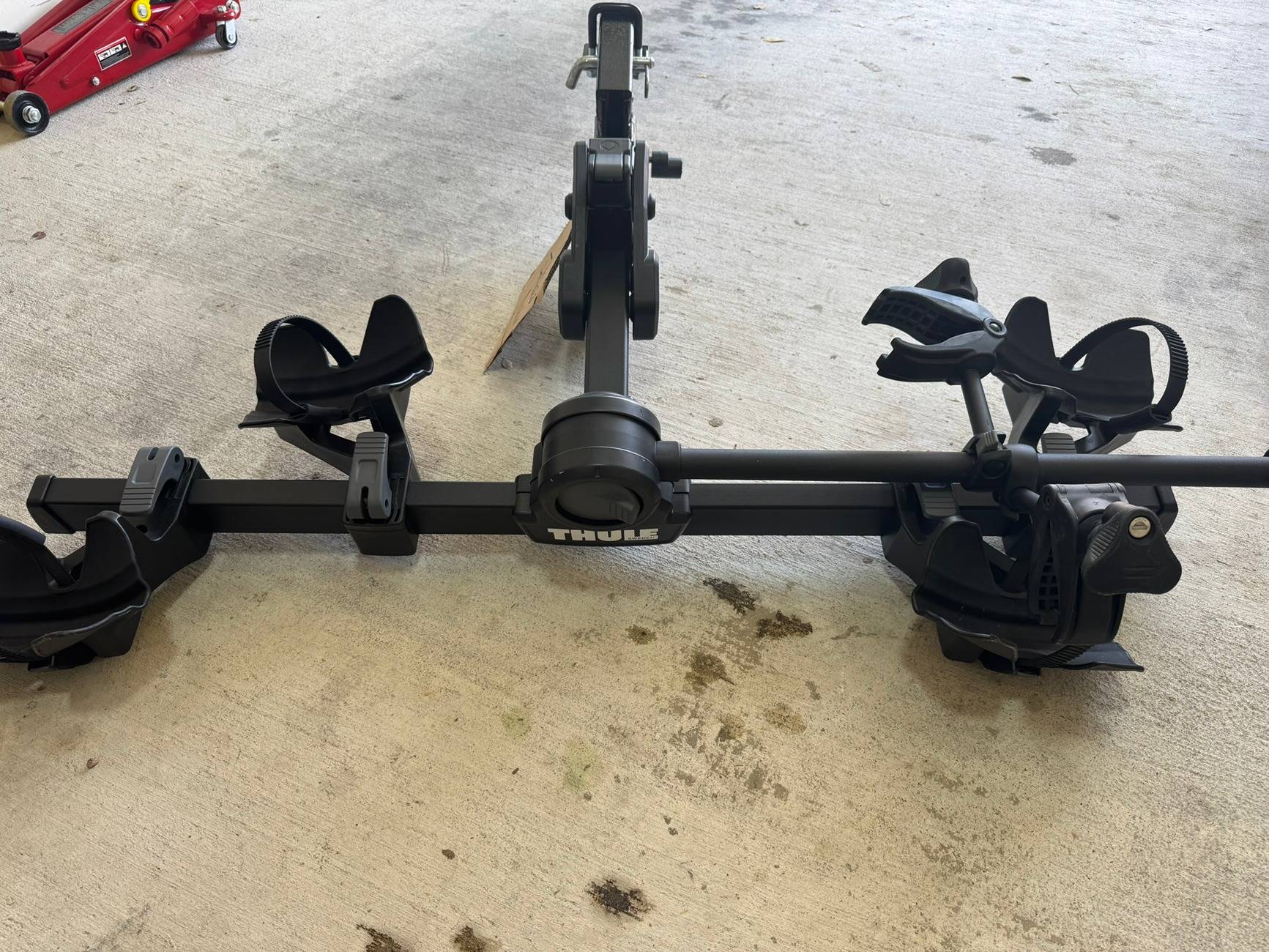 Jeep Gladiator Thule DoubleTrack Pro XT IMG_4995.JPEG