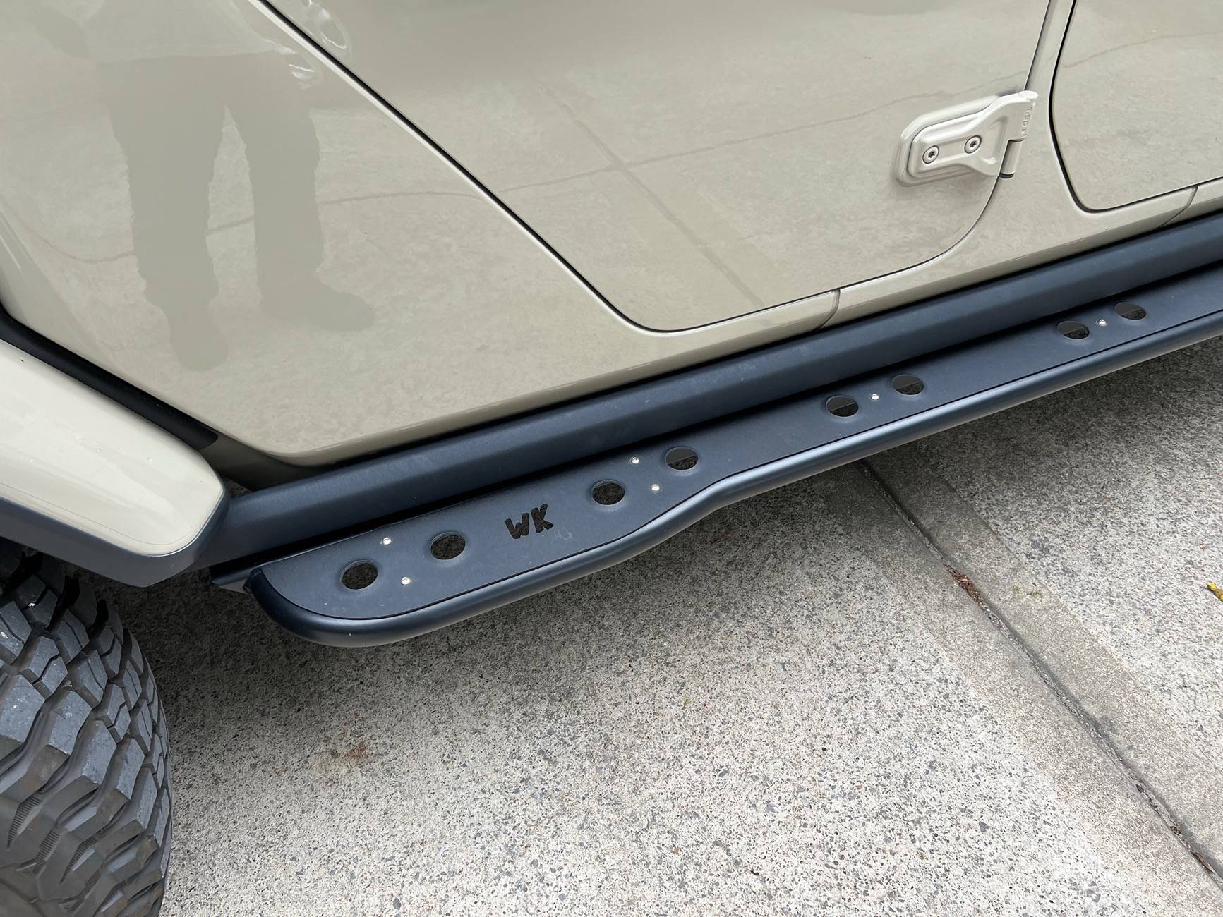 Jeep Gladiator Slider with step functionality IMG_5312
