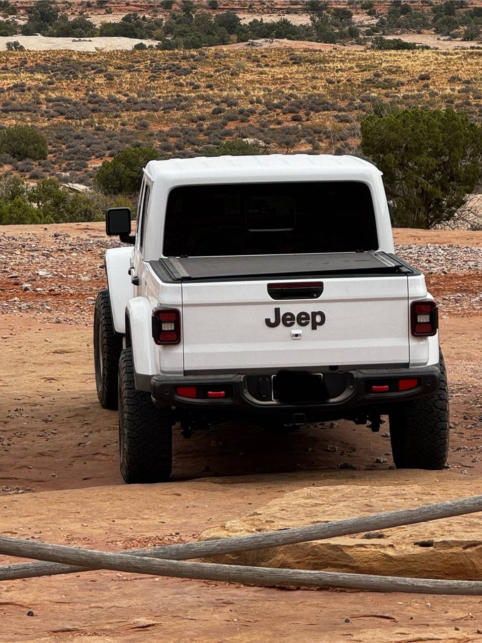 Jeep Gladiator Method 703 wheels: Any pics of your stance or tire poke with these? IMG_2341