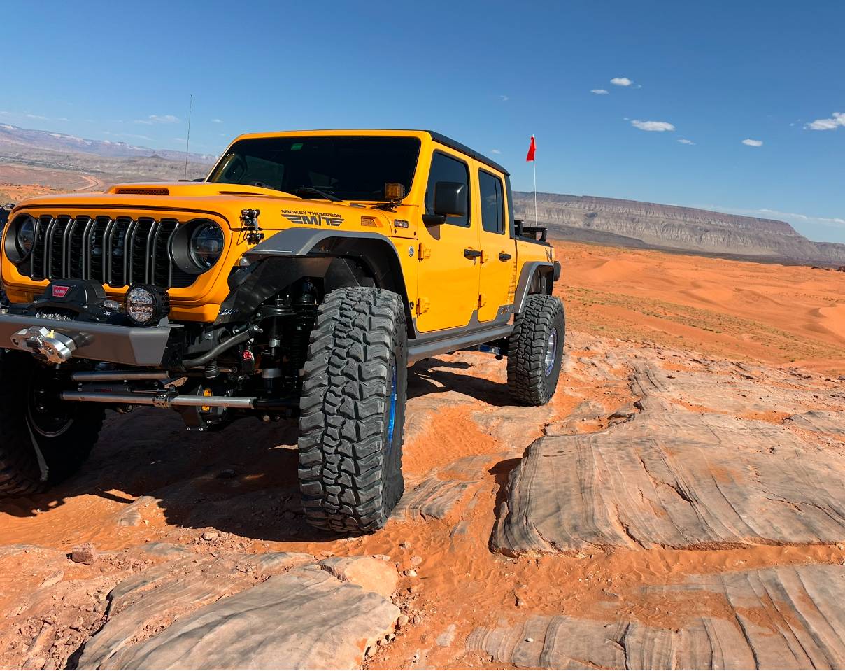 Jeep Gladiator Slider with step functionality IMG_0354
