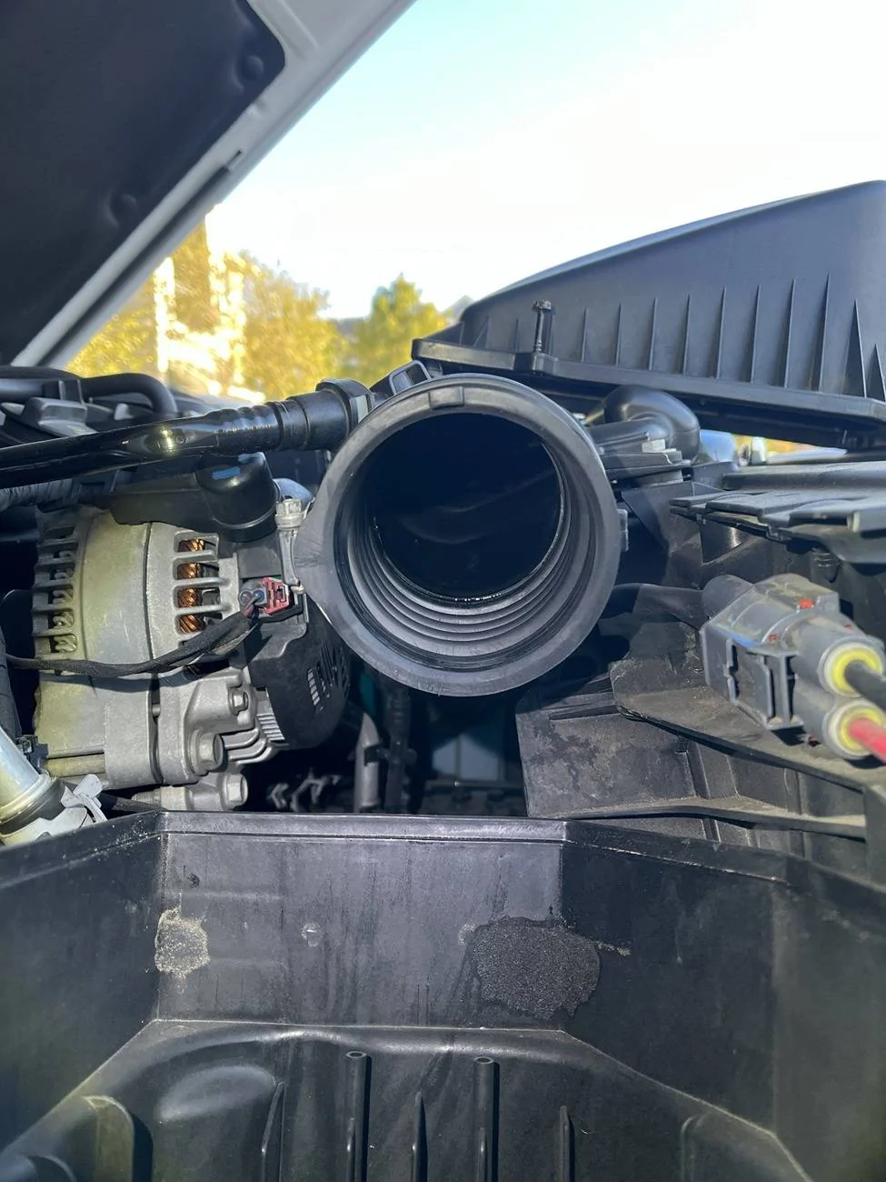 Jeep Gladiator Fluid & Filter Preferences Explained - Jeep Gladiator 3.6L V6 08 - Air Intake - Natural Light - Inside Vi