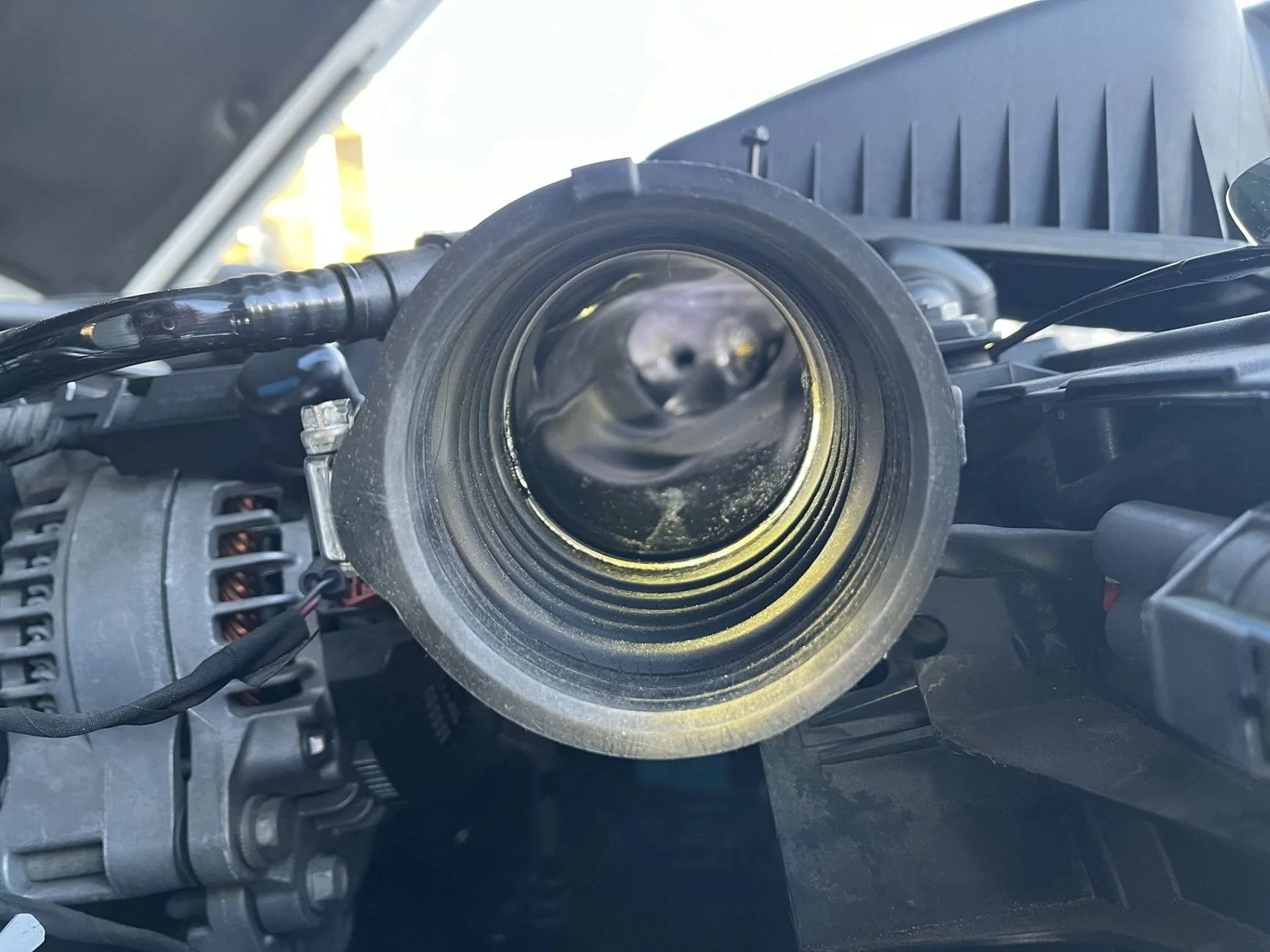 Jeep Gladiator Fluid & Filter Preferences Explained - Jeep Gladiator 3.6L V6 09 - Air Intake - Flashlight - Close Inside Vi