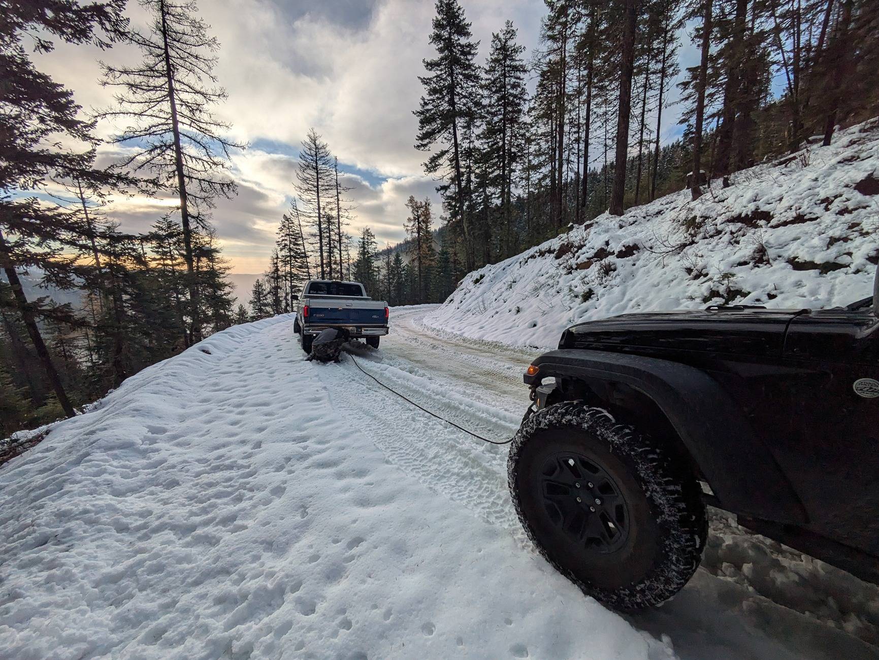 Jeep Gladiator Gladiator Recovery Assist Pictures:  The Hall of Shame PXL_20241115_161223998