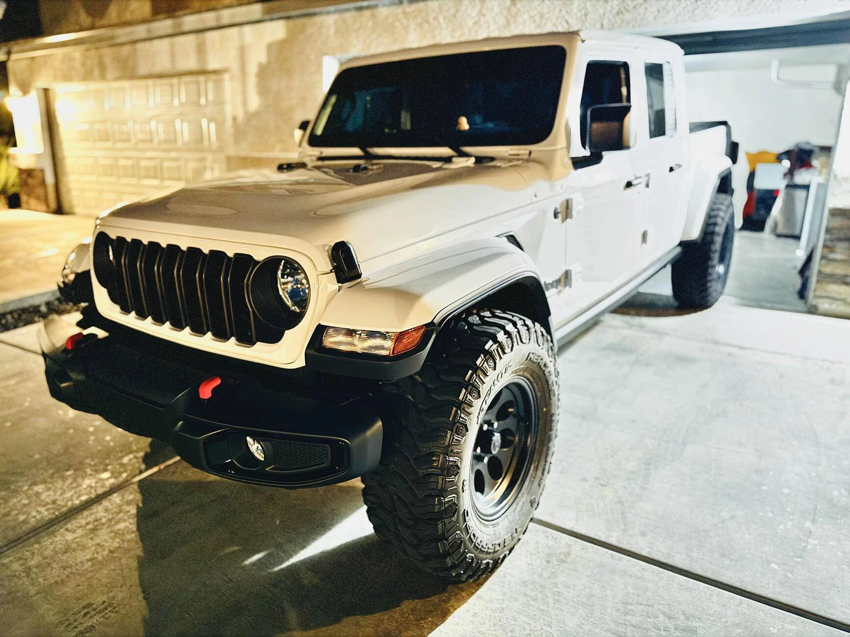 Jeep Gladiator Considering 37s on Stock 2024 Sport S Non-Max Tow 1731948808196-td