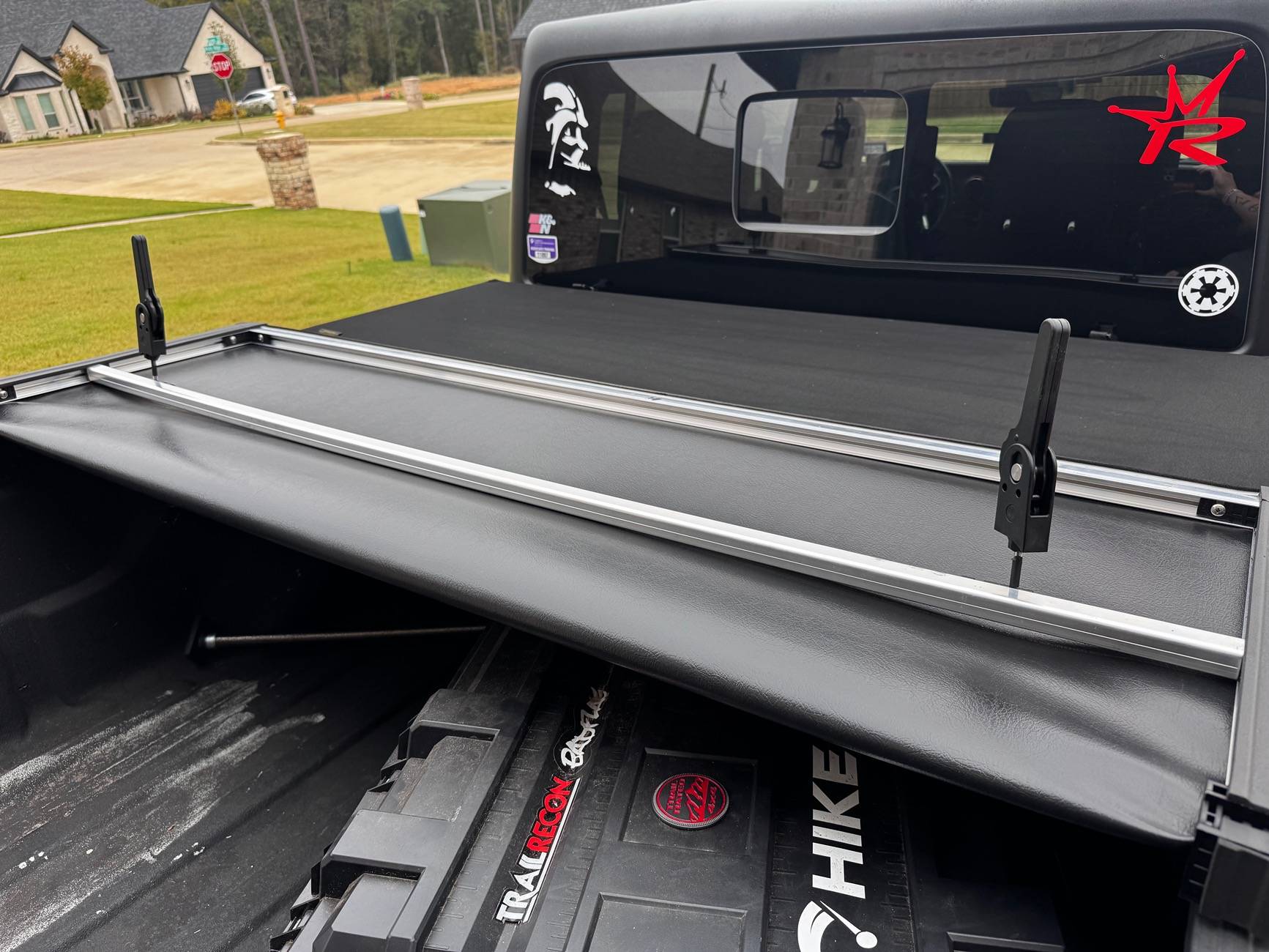 Jeep Gladiator Bestop Twill trifold bedcover.$200 East Texas IMG_5486