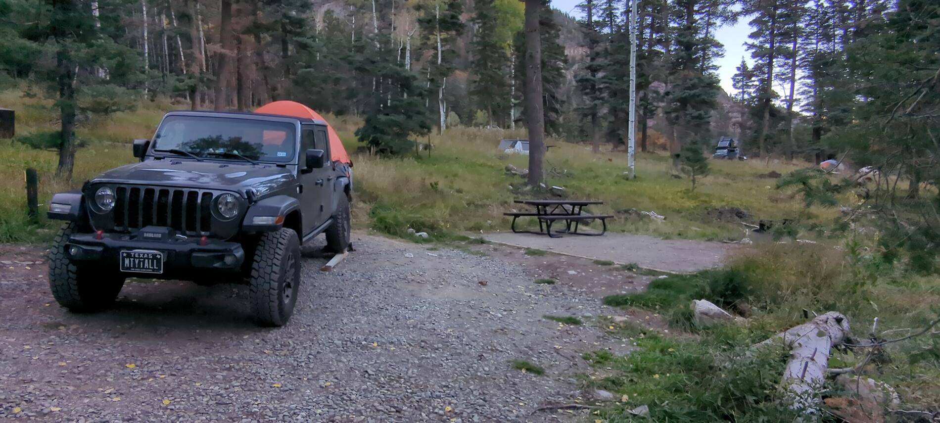 Jeep Gladiator Gladiator Glamour Shots Screenshot_20241005-203655