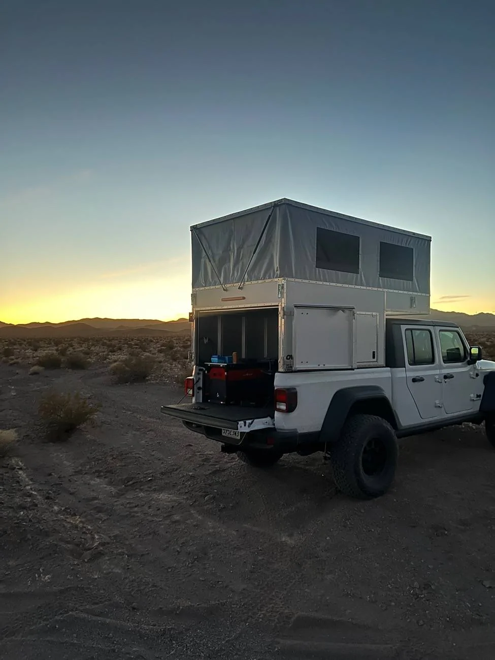 Jeep Gladiator OVRLND Camper roll call IMG_1528