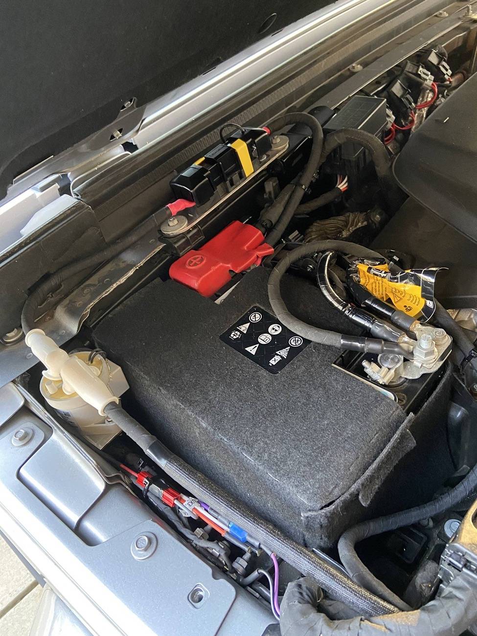 Jeep Gladiator Winch battery disconnect and circuit breaker? IMG_0008