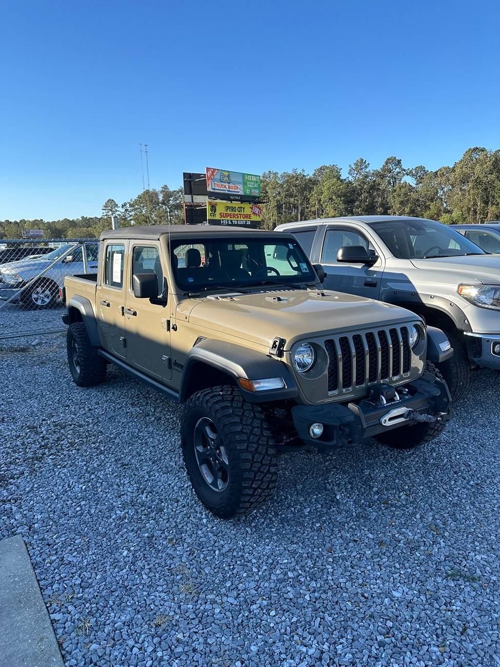 Jeep Gladiator New to jeeps and new to  lift kits , need help and opinion IMG_7183