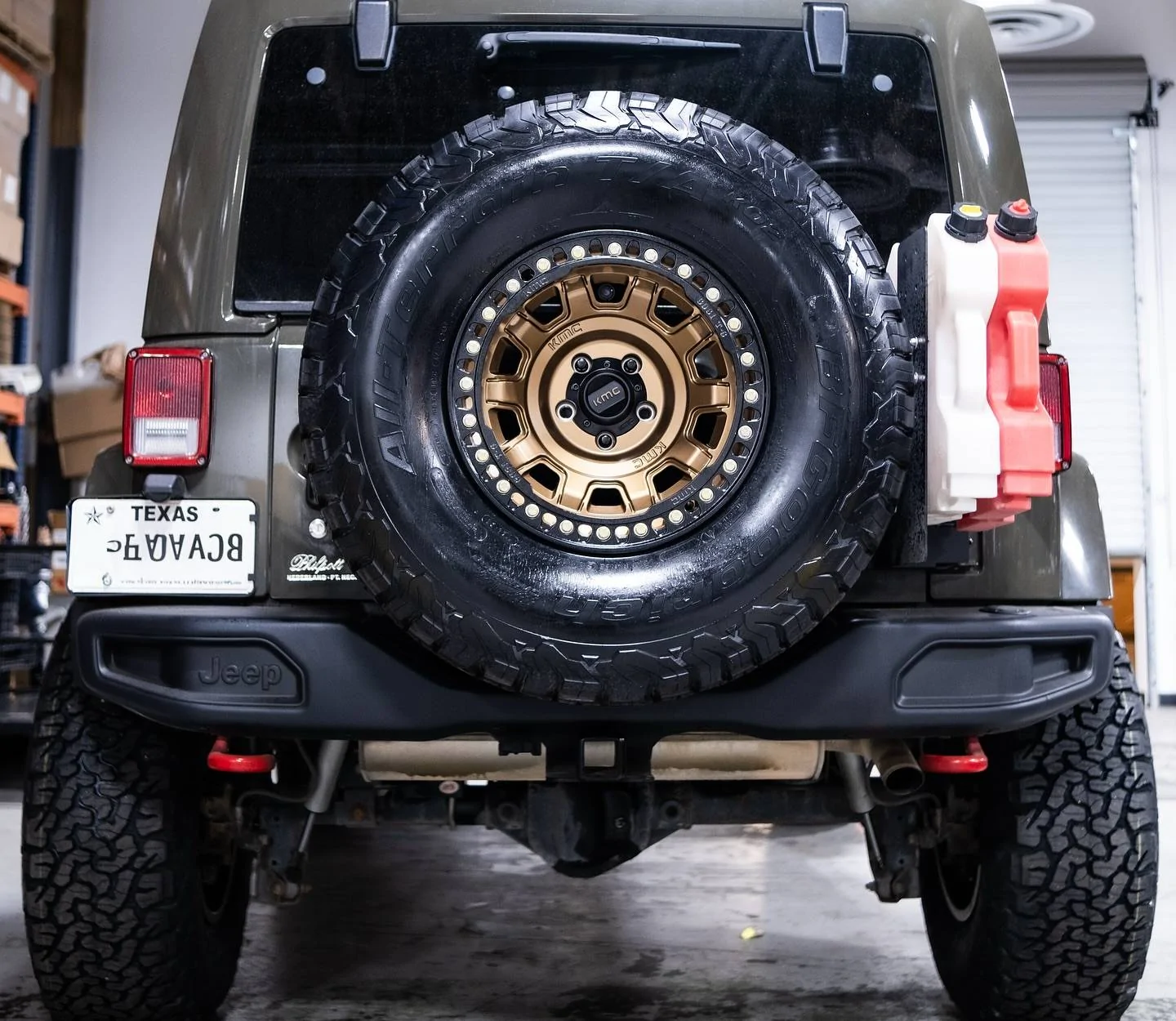 Jeep Gladiator New wheels came in...factory finish or paint? i4Ju0Q7kNvgG_0WL0&_nc_zt=23&_nc_ht=scontent-ord5-3