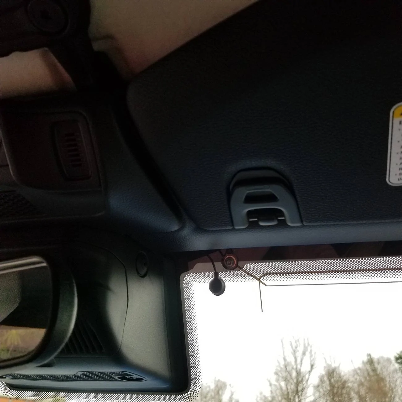 Jeep Gladiator Will disconnecting the antenna cause 2024 gladiator to brick? 20241127_104815