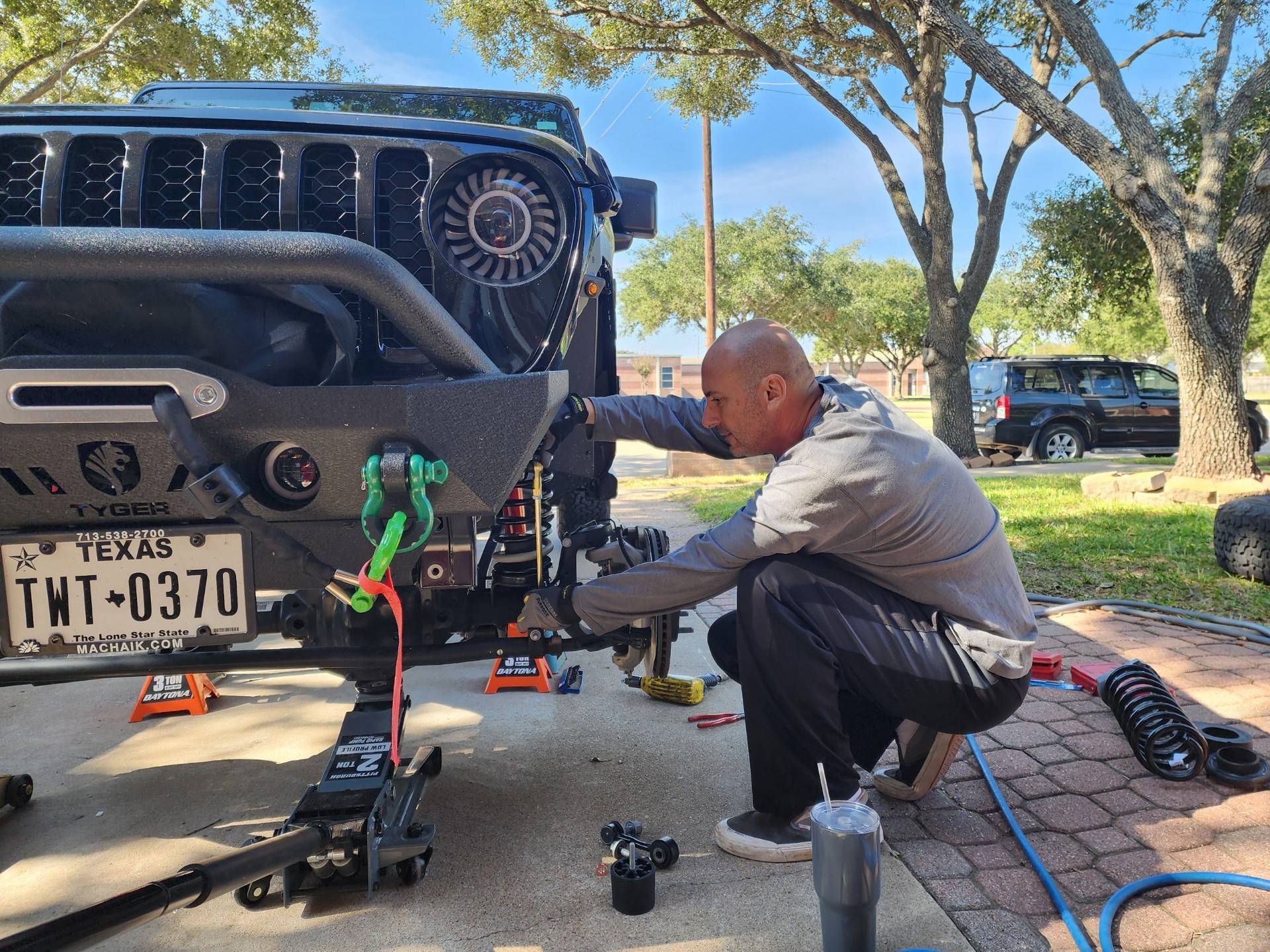 Jeep Gladiator MetalCloak to the rescue...Greg's '23 Willys JT DJtHT2s