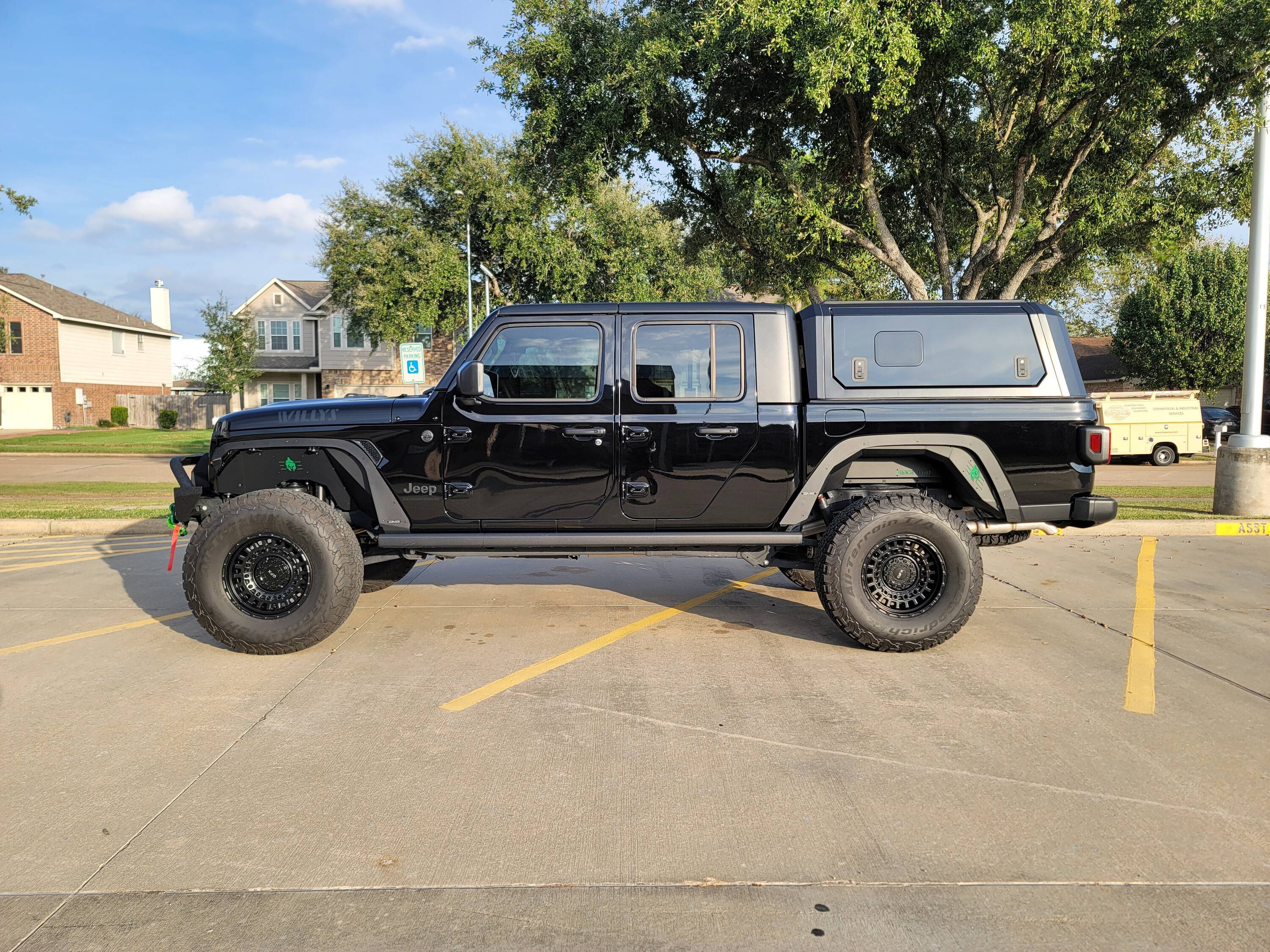 Jeep Gladiator MetalCloak to the rescue...Greg's '23 Willys JT TNiHyru