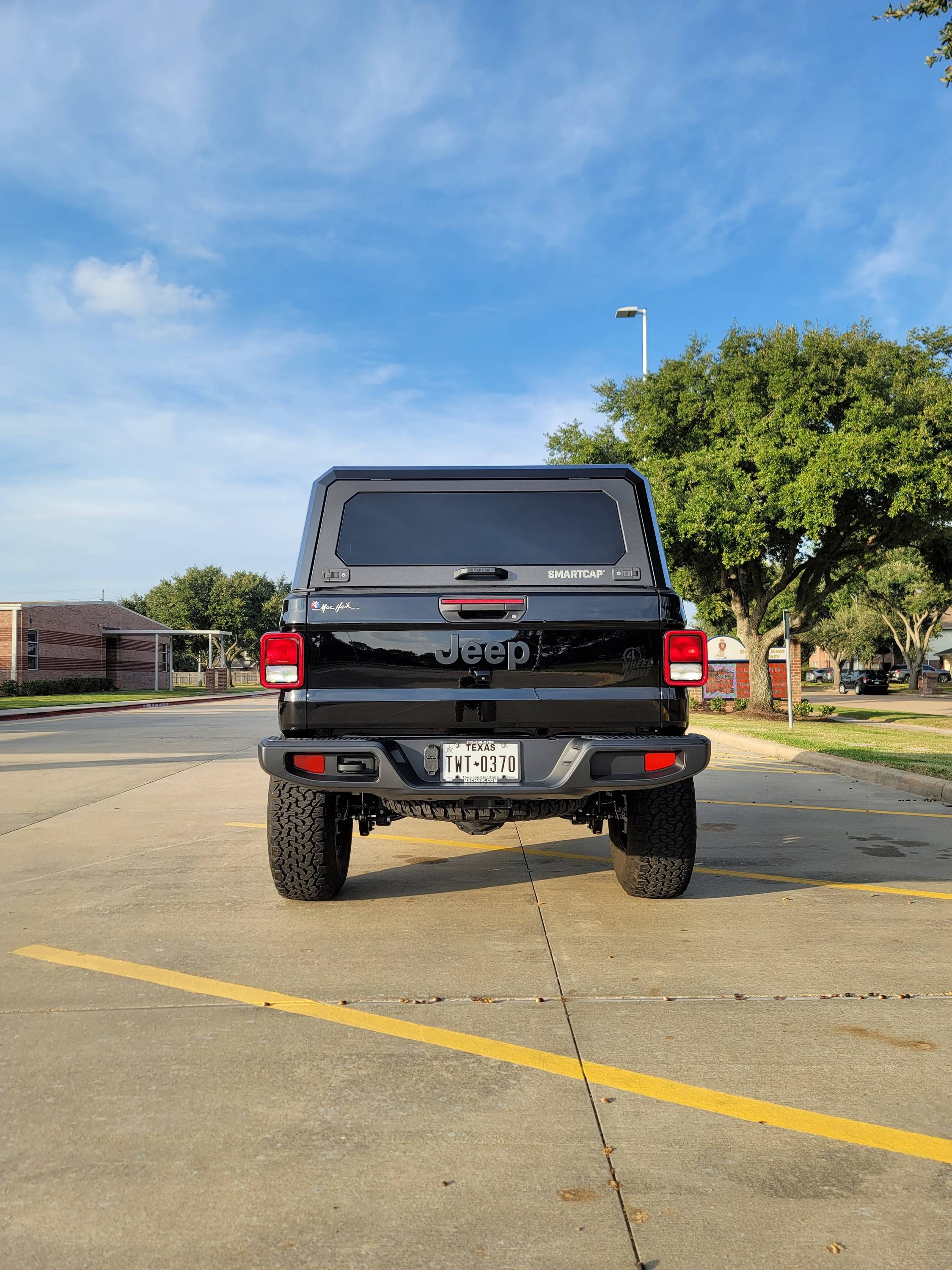 Jeep Gladiator MetalCloak to the rescue...Greg's '23 Willys JT NfoNFs