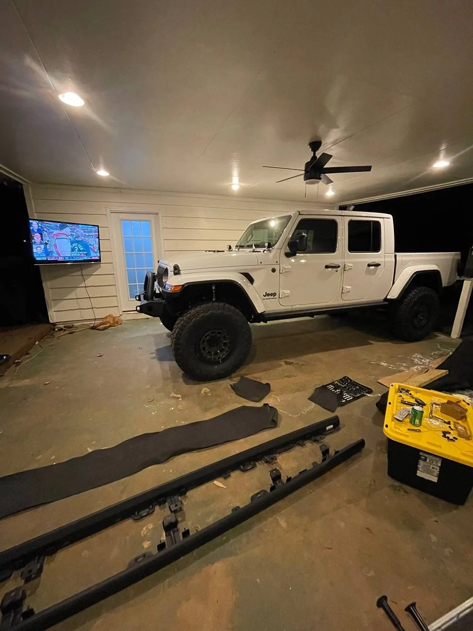 Jeep Gladiator BRIGHT WHITE Gladiator JT Club IMG_9511