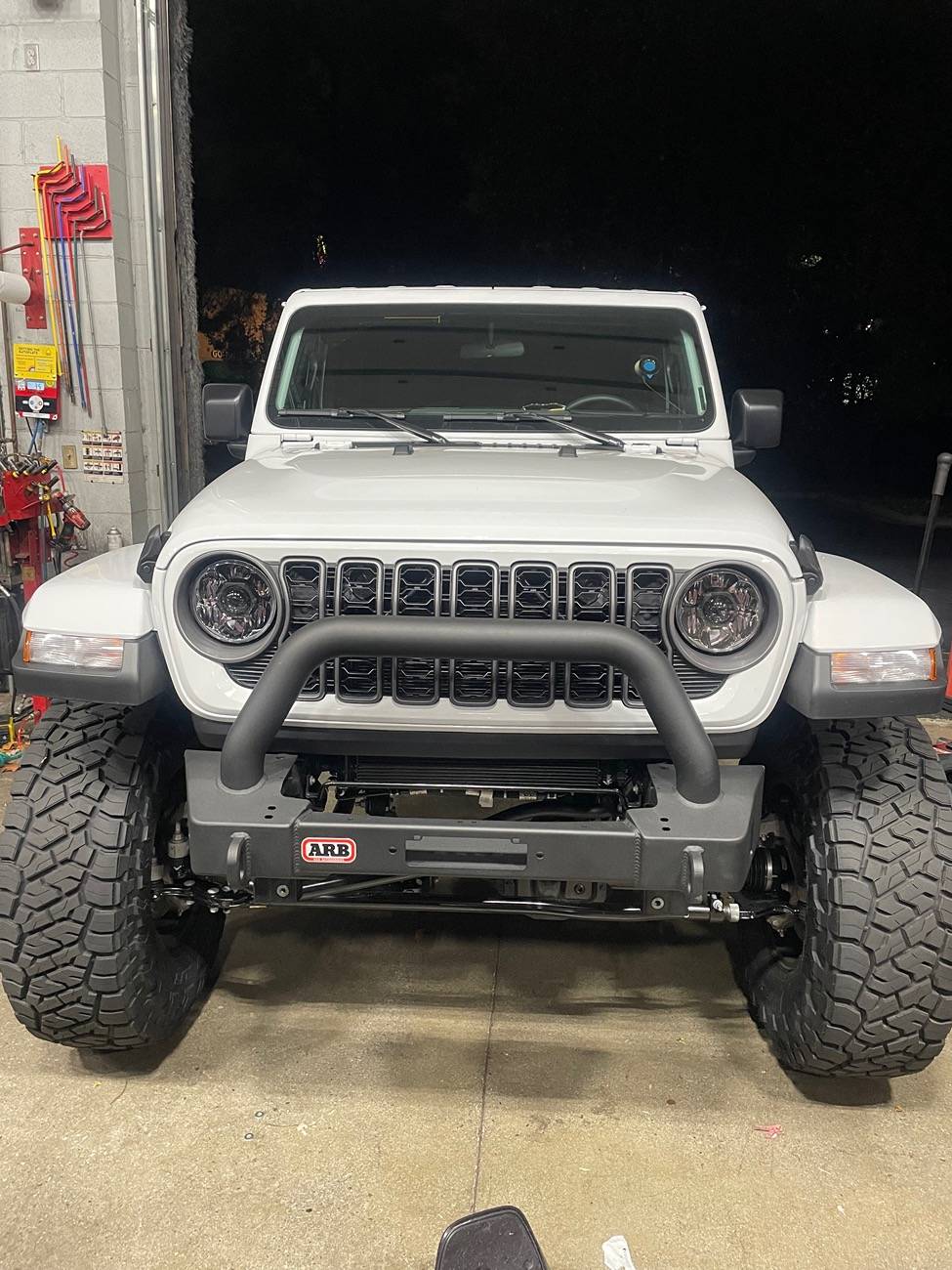 Jeep Gladiator BRIGHT WHITE Gladiator JT Club IMG_9488