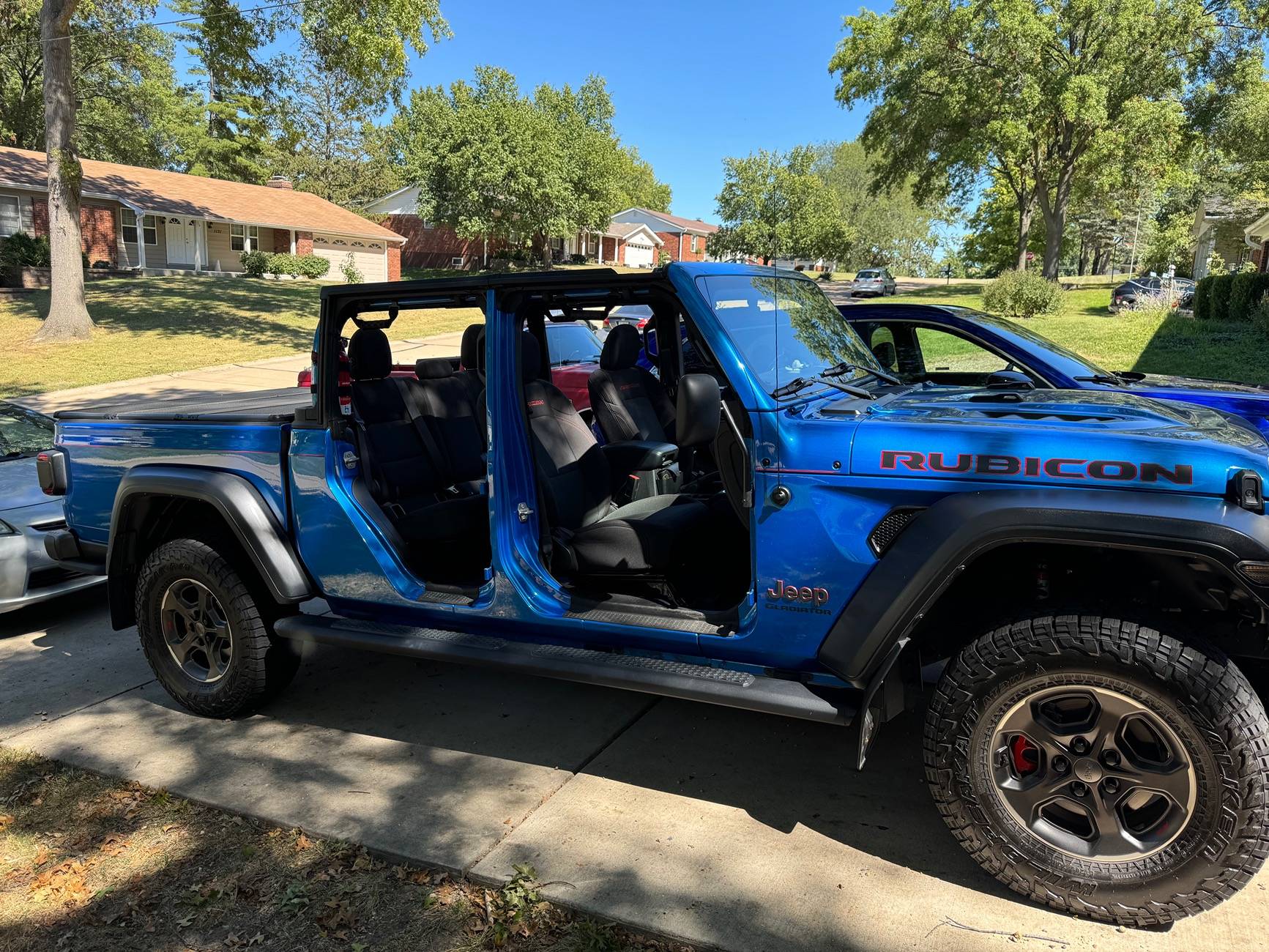 How To Remove Jeep Gladiator Soft Top: Step-by-Step Guide