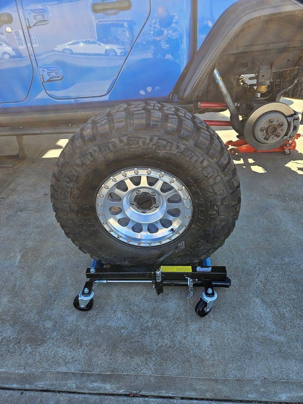 Jeep Gladiator Harbor Freight Wheel Dolly 1732822417311-zc