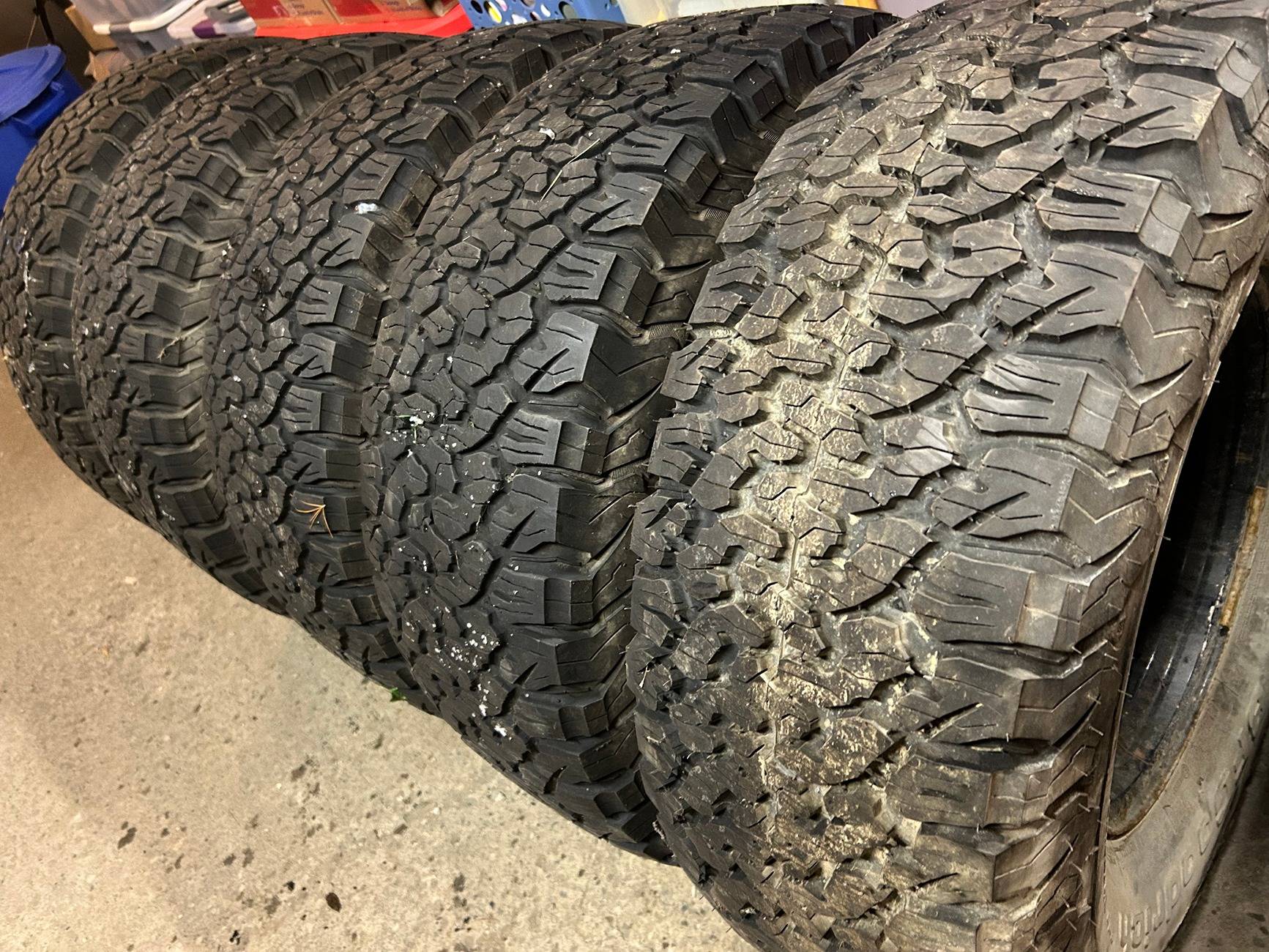 Jeep Gladiator PRICE DROP - 21 Rubi wheels + spare 35" KO2s $400 OBO IMG_8221