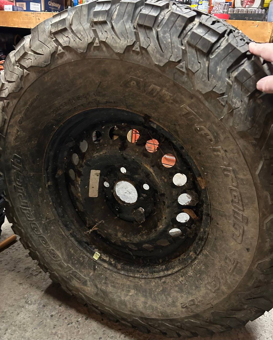 Jeep Gladiator PRICE DROP - 21 Rubi wheels + spare 35" KO2s $400 OBO IMG_8220