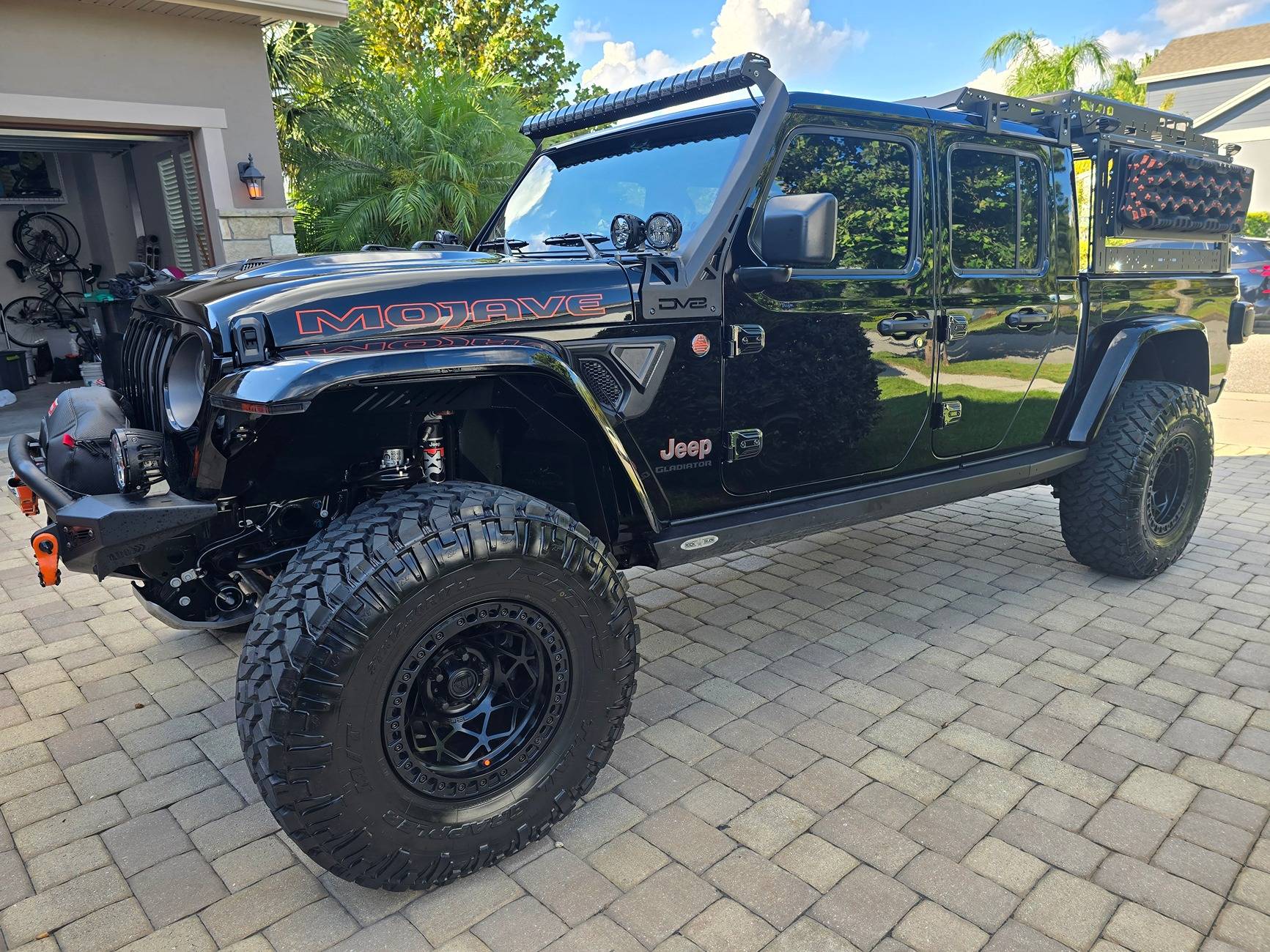 Jeep Gladiator 2022 Jeep Gladiator Mojave LOADED $49,995 20240930_163906
