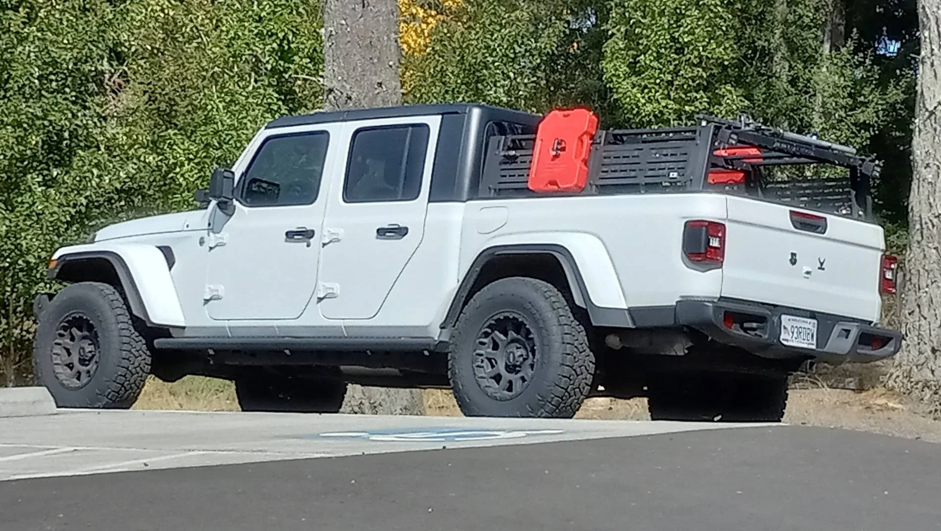 Jeep Gladiator Please help pick the right tires 20240913_144743