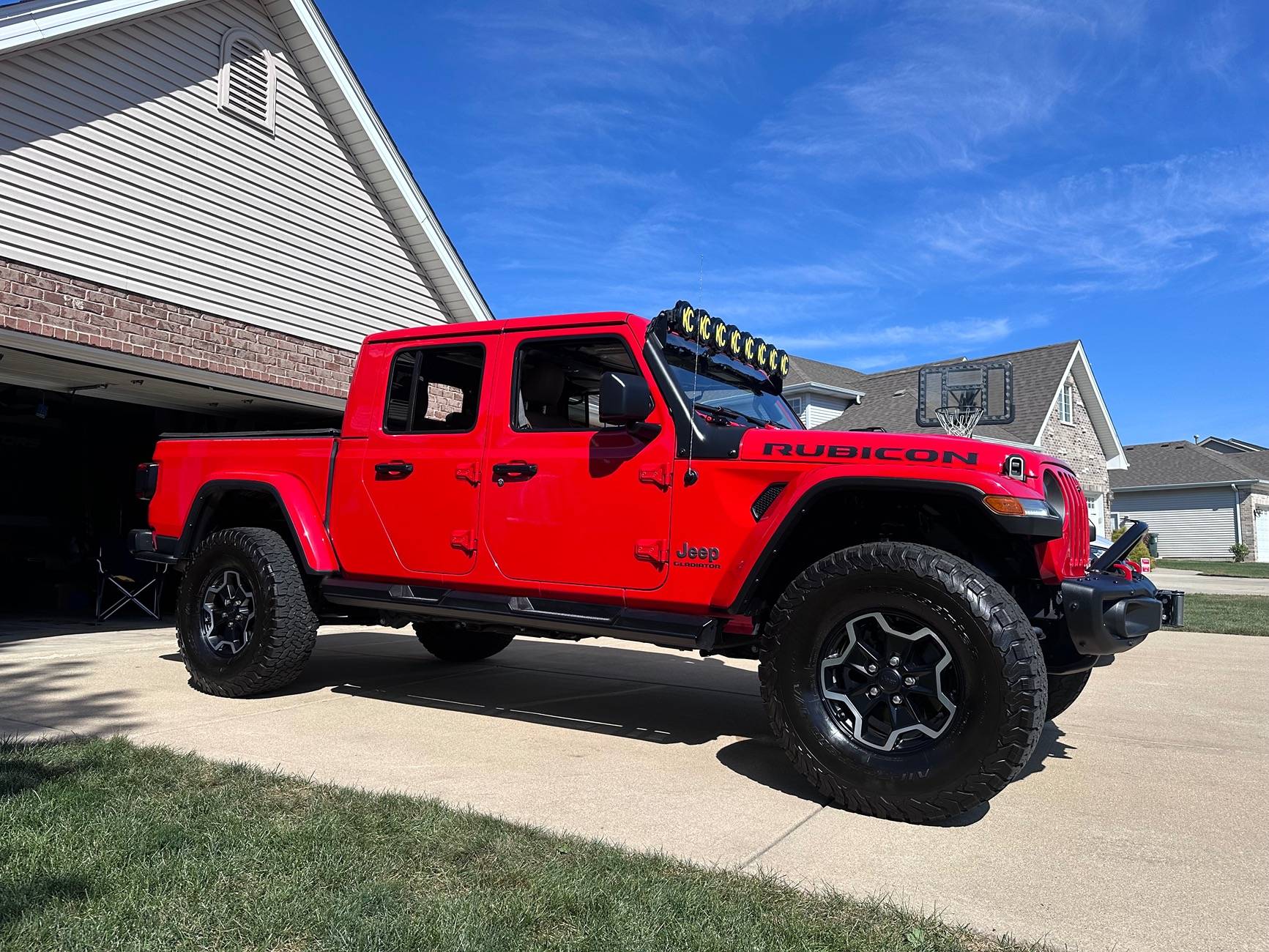 Jeep Gladiator Gladiators on Mopar 2" Lift Kit IMG_7851