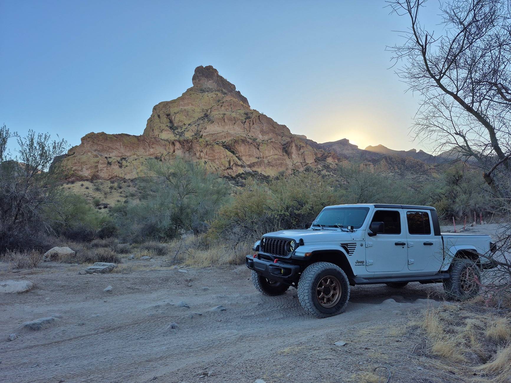 Jeep Gladiator Gladiator Glamour Shots 1000007101