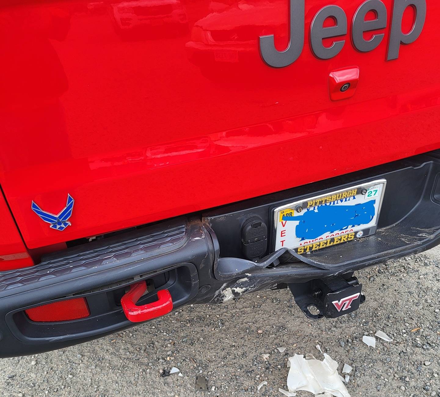 Jeep Gladiator The Gladiator got rear-ended 2020 Jeep Gladiator rear bumper incident