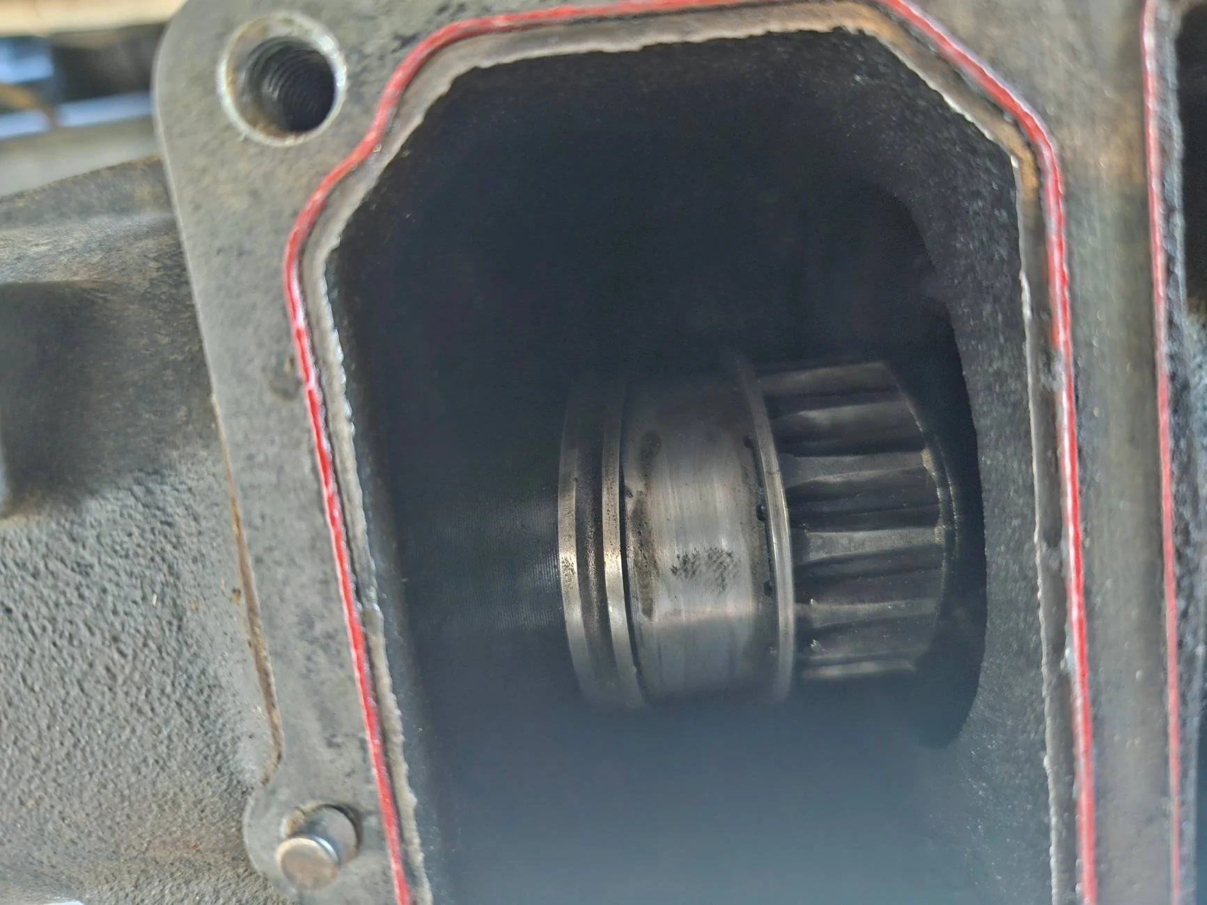 Jeep Gladiator Is there an OUTER axle tube seal kit for 2022 JT? 20241205_073406