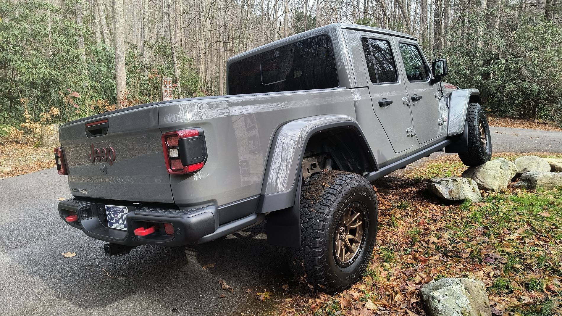 Jeep Gladiator Front mud flaps for Rubicon - show me what you have IMG_20241118_113949849