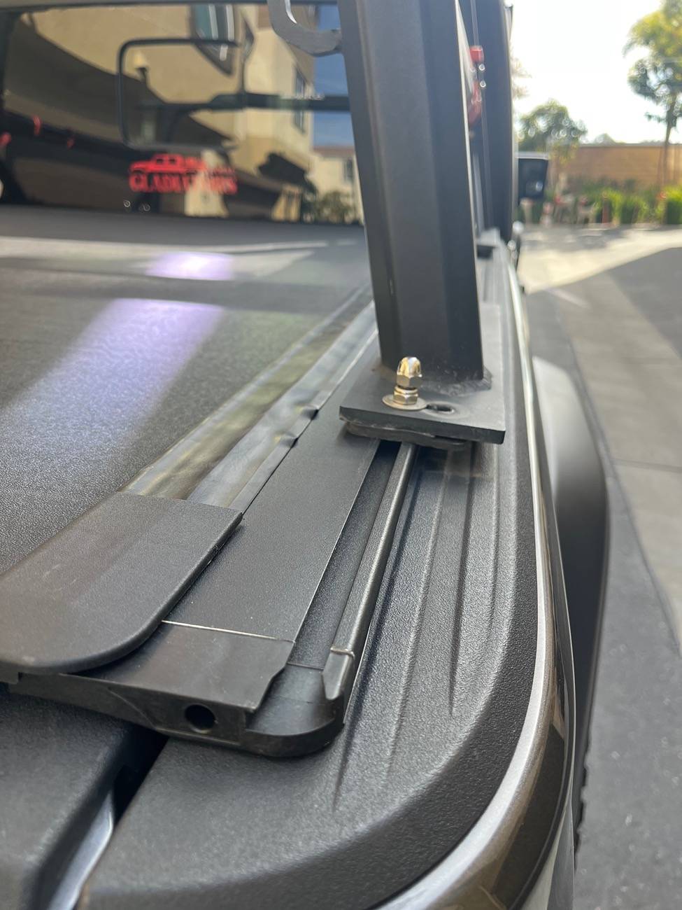 Jeep Gladiator Bak Revolver+Amazon bed rack+tailgate pad IMG_1435