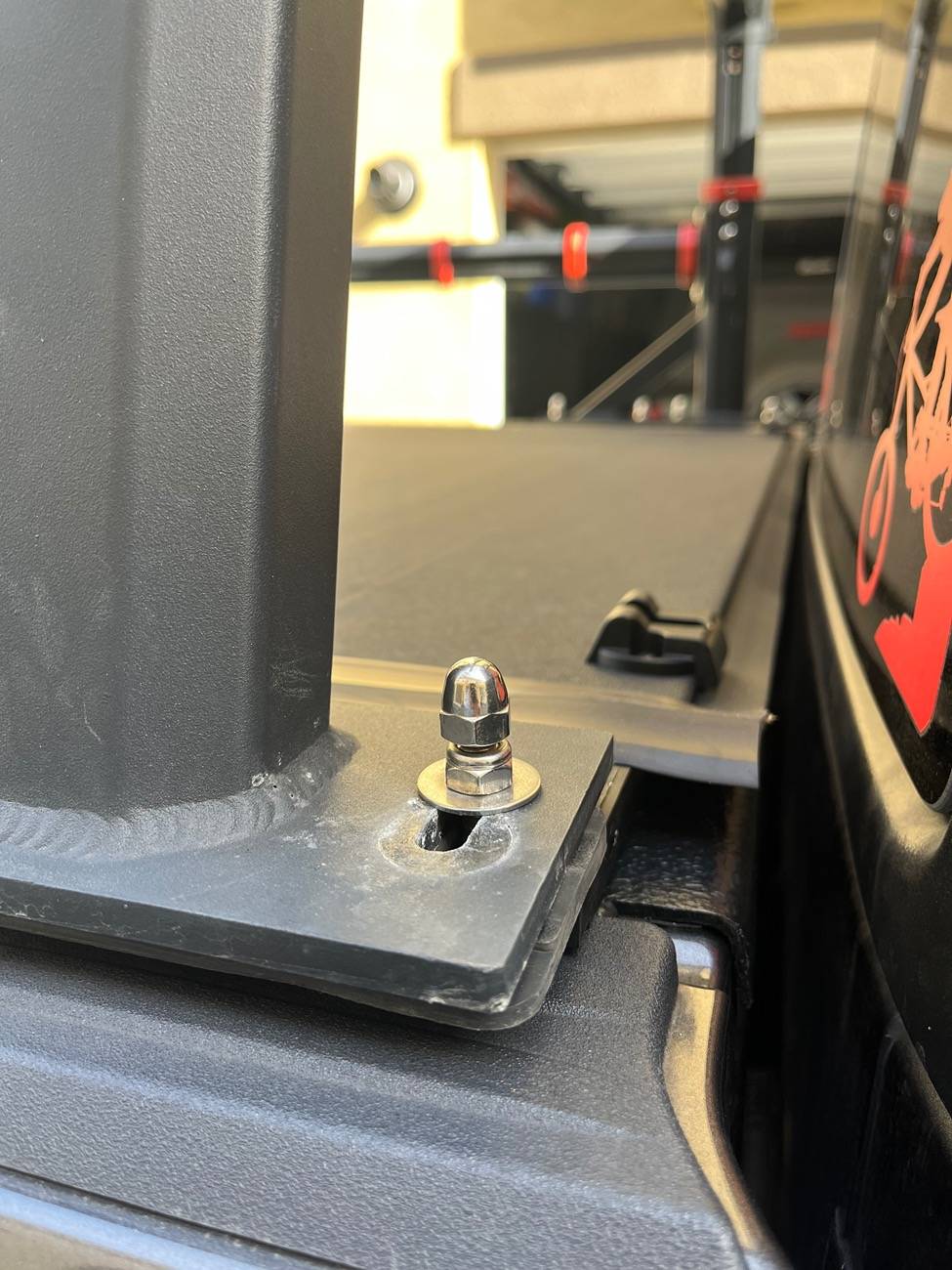 Jeep Gladiator Bak Revolver+Amazon bed rack+tailgate pad IMG_1437